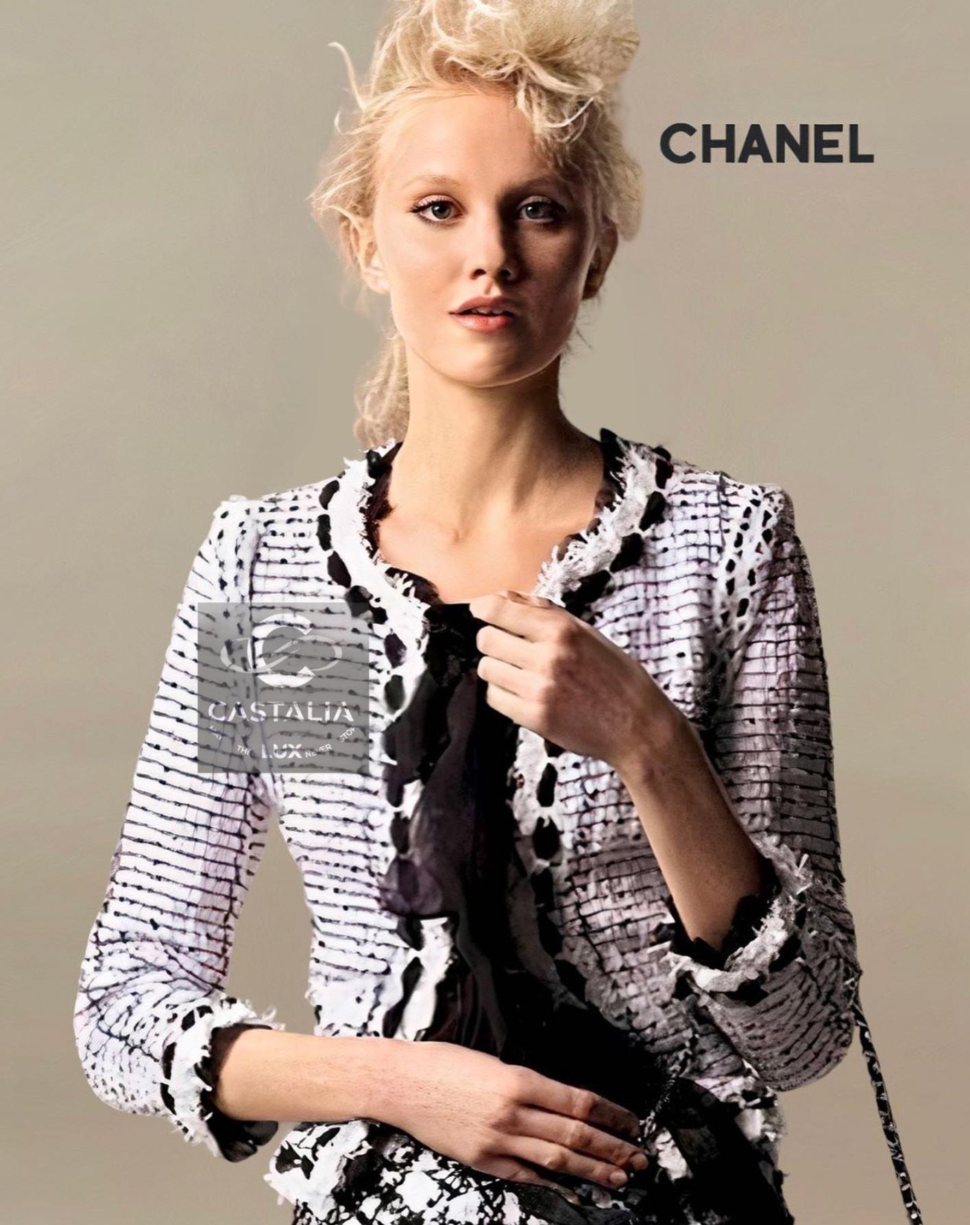 Femenino o masculino CHANEL 2005 Coleccionistas Crochet Couture Conjunto 40 FR en venta