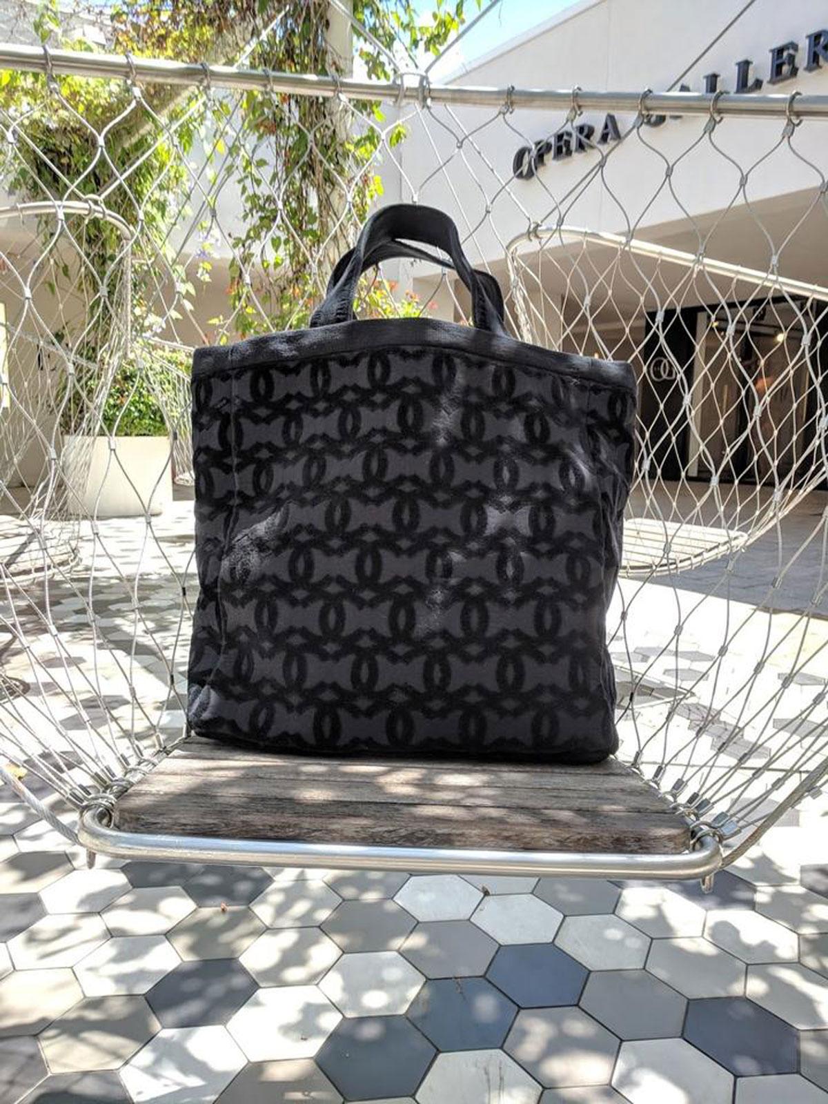 Black Chanel 2005 Rare XL CC Cruise Resort Embossed Terry Towel Beach Poolside Bag For Sale