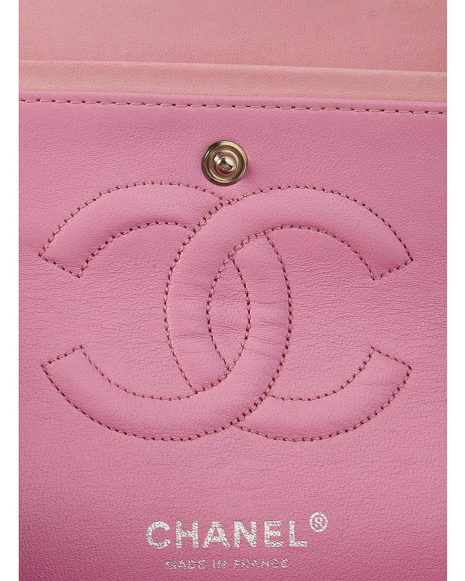Chanel 2005 Vintage 2.55 Medium Tweed Pink Multicolor Classic Double Flap Bag For Sale 5