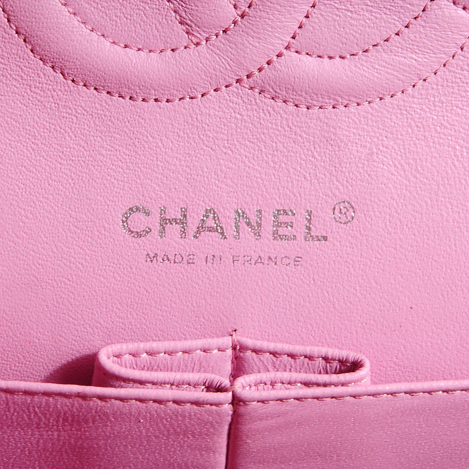 Chanel 2005 Vintage 2.55 Medium Tweed Pink Multicolor Classic Double Flap Bag  en vente 4