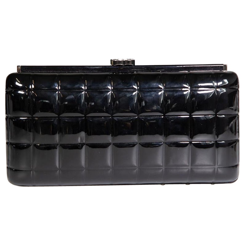 Chanel 2006-08 Black Patent Frame Chocolate Bar Clutch