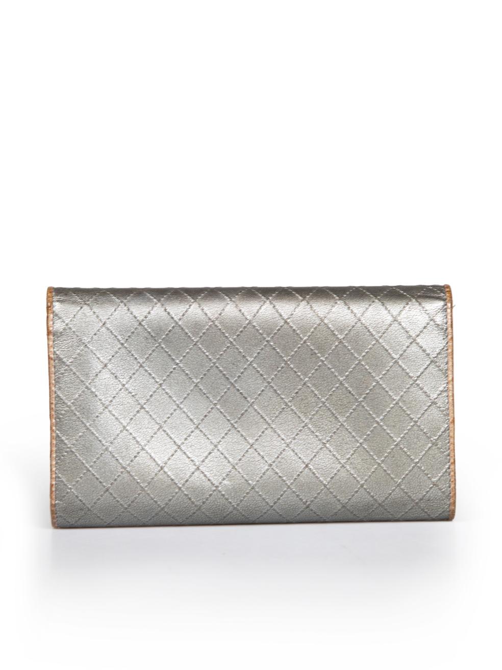 Chanel 2006-08 Silver Calfskin CC Flap Diamond Stitch Wallet In Good Condition For Sale In London, GB