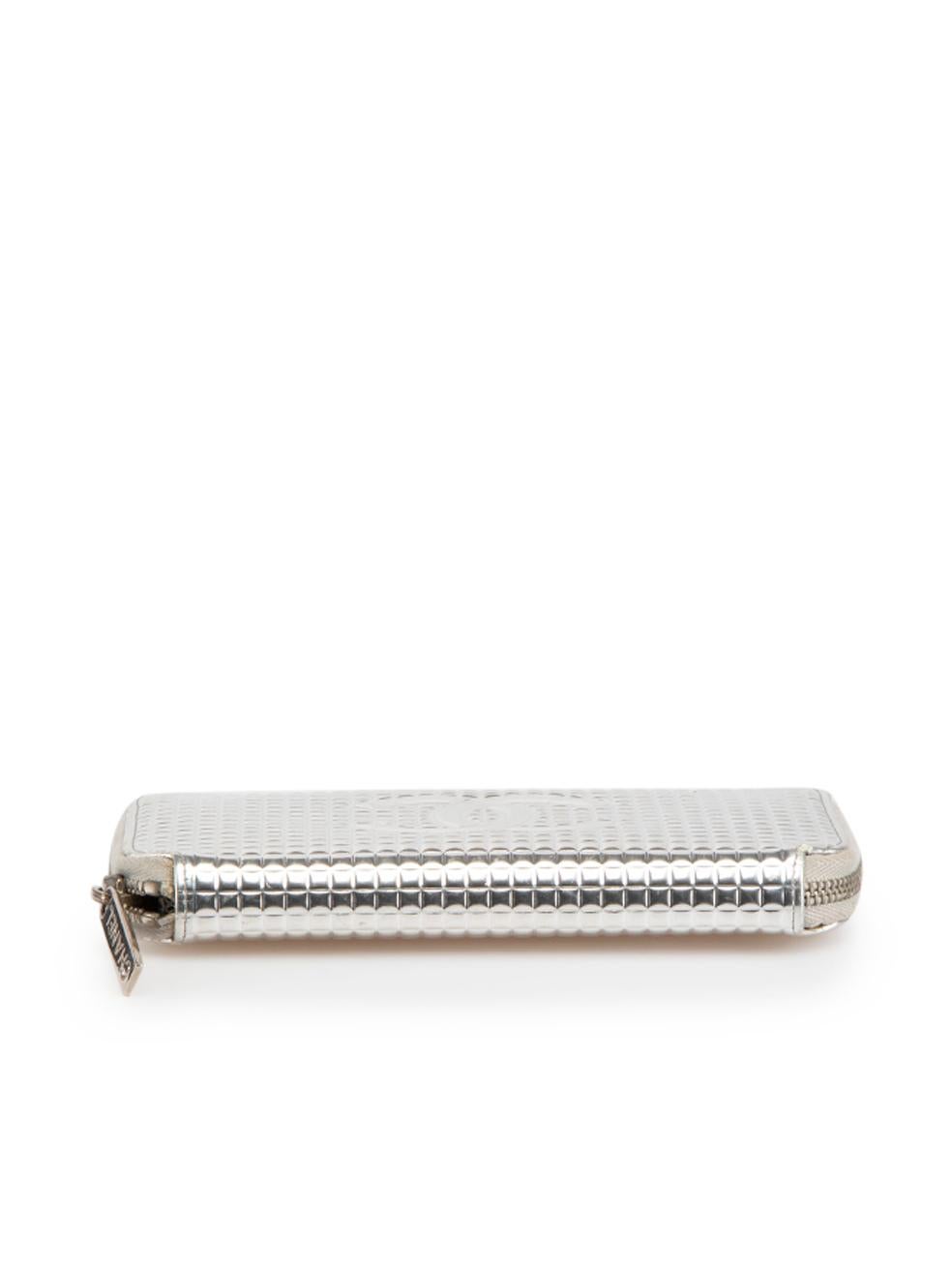 Women's Chanel 2006-08 Silver Leather Micro Chocolate Bar Continental Wallet