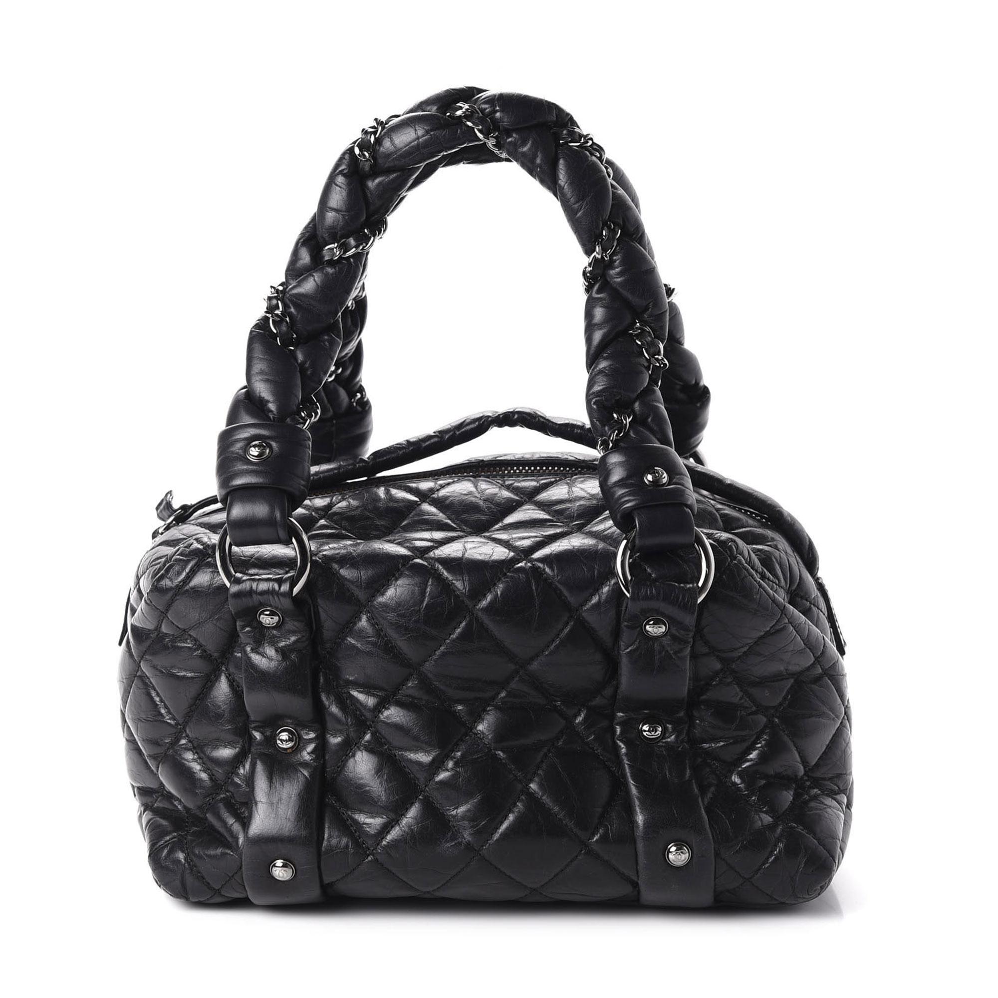 Chanel 2006 Distressed Soft Bubble Mini Bowler Tote aus Kalbsleder im Used-Look  im Angebot 1