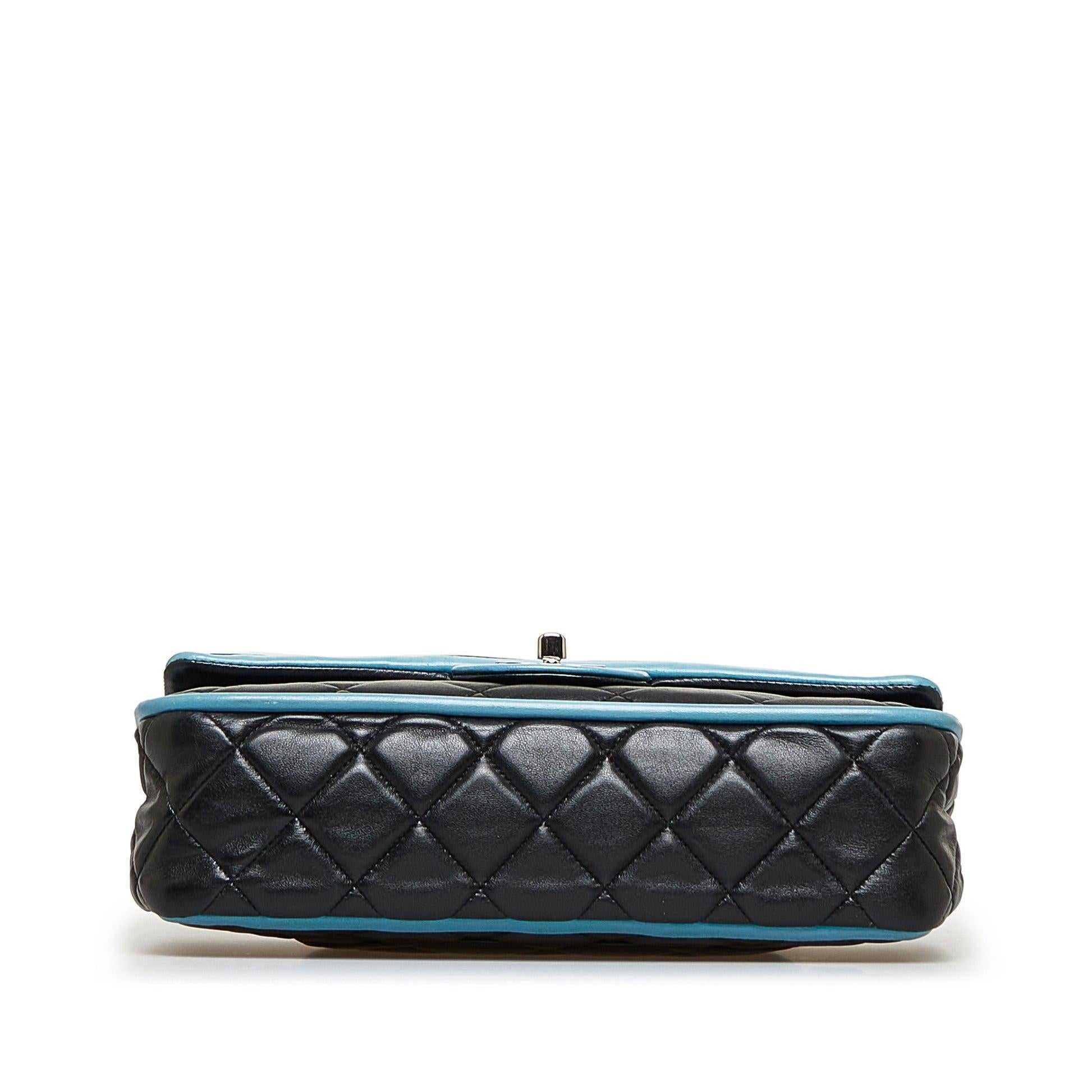 Chanel 2006 Medium Double Classic Flap in Black Lambskin Turquoise Piping Bag For Sale 8