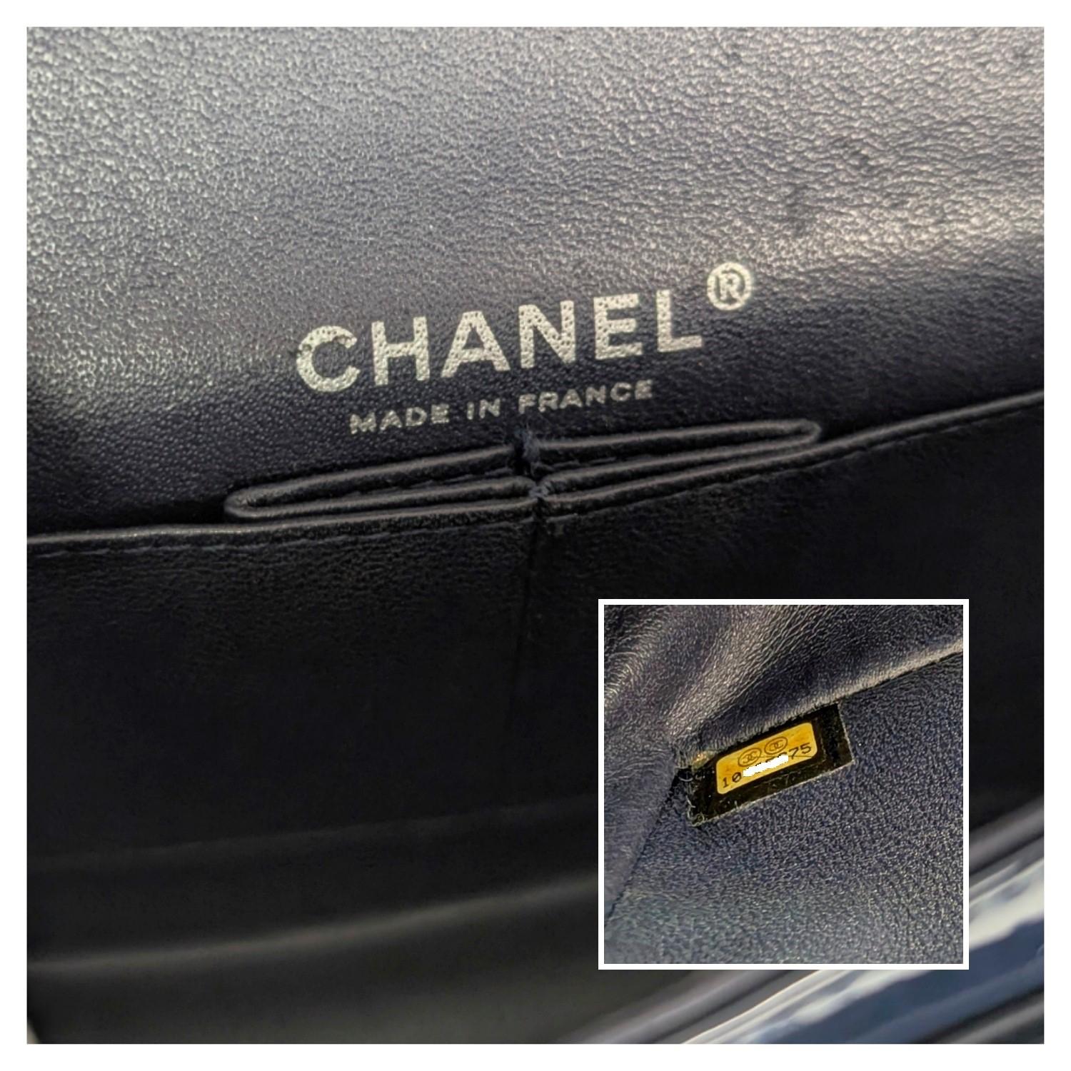Chanel 2006 Charol Piel de Becerro Clásico Rectángulo Mini Solapa Doble en venta 5