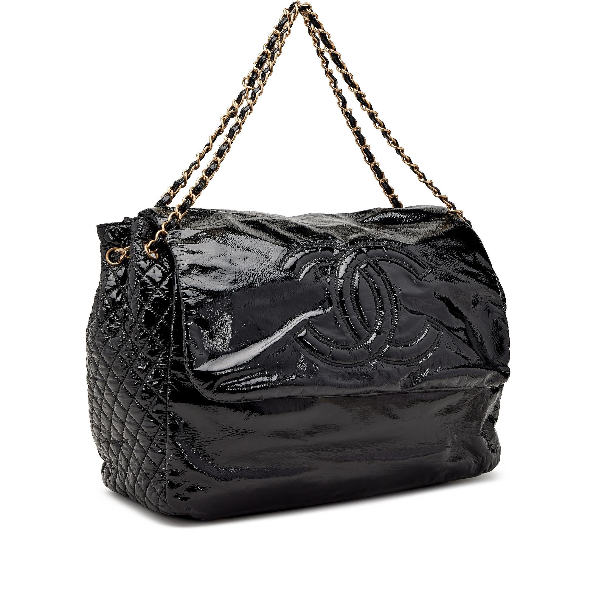 Chanel 2006 Patent Vinyl Quilted CC Stitched Extra Large Shoulder Flap Bag For Sale 1