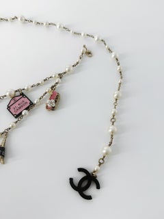 Chanel 2006 Pearl Paris Souvenir "Devil Wears Prada" Charm Belt