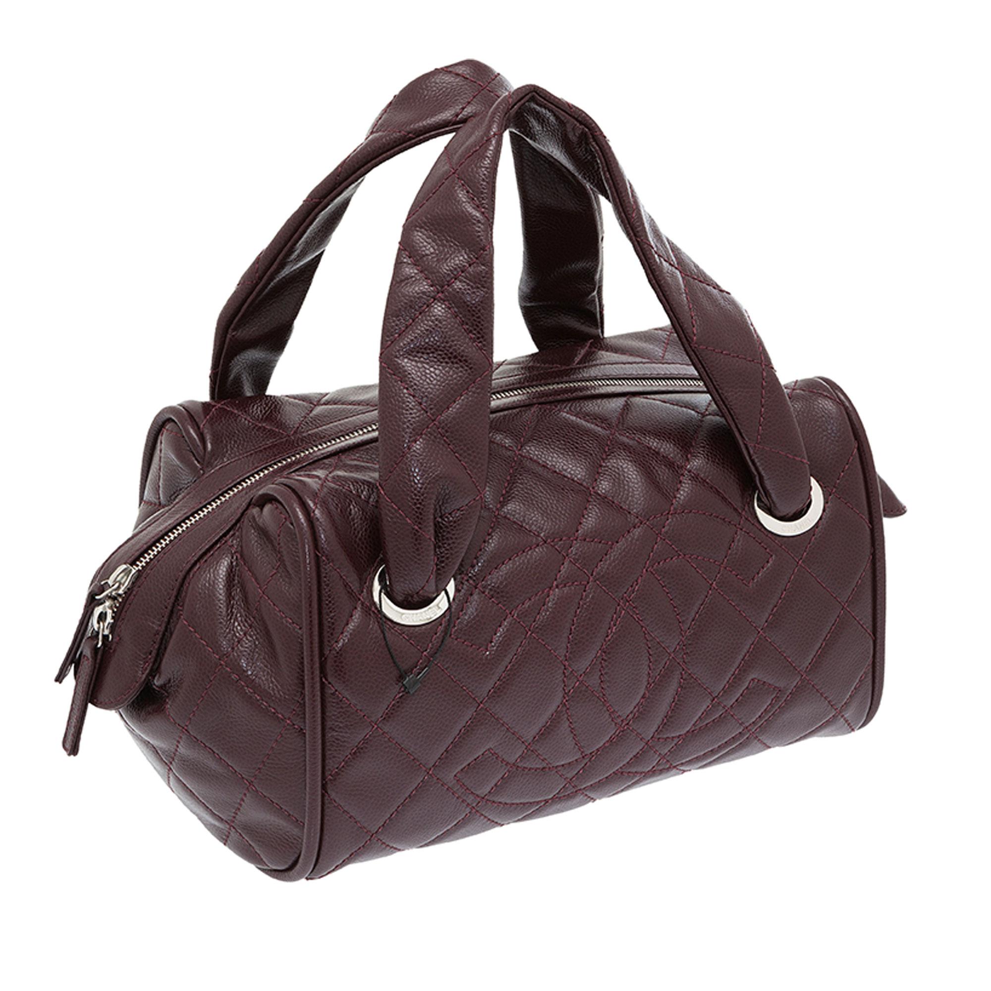 Chanel 2006 Quilted Caviar Burgundy CC Kelly Top Handle Boston Satchel Tote Bag  In Good Condition For Sale In Miami, FL