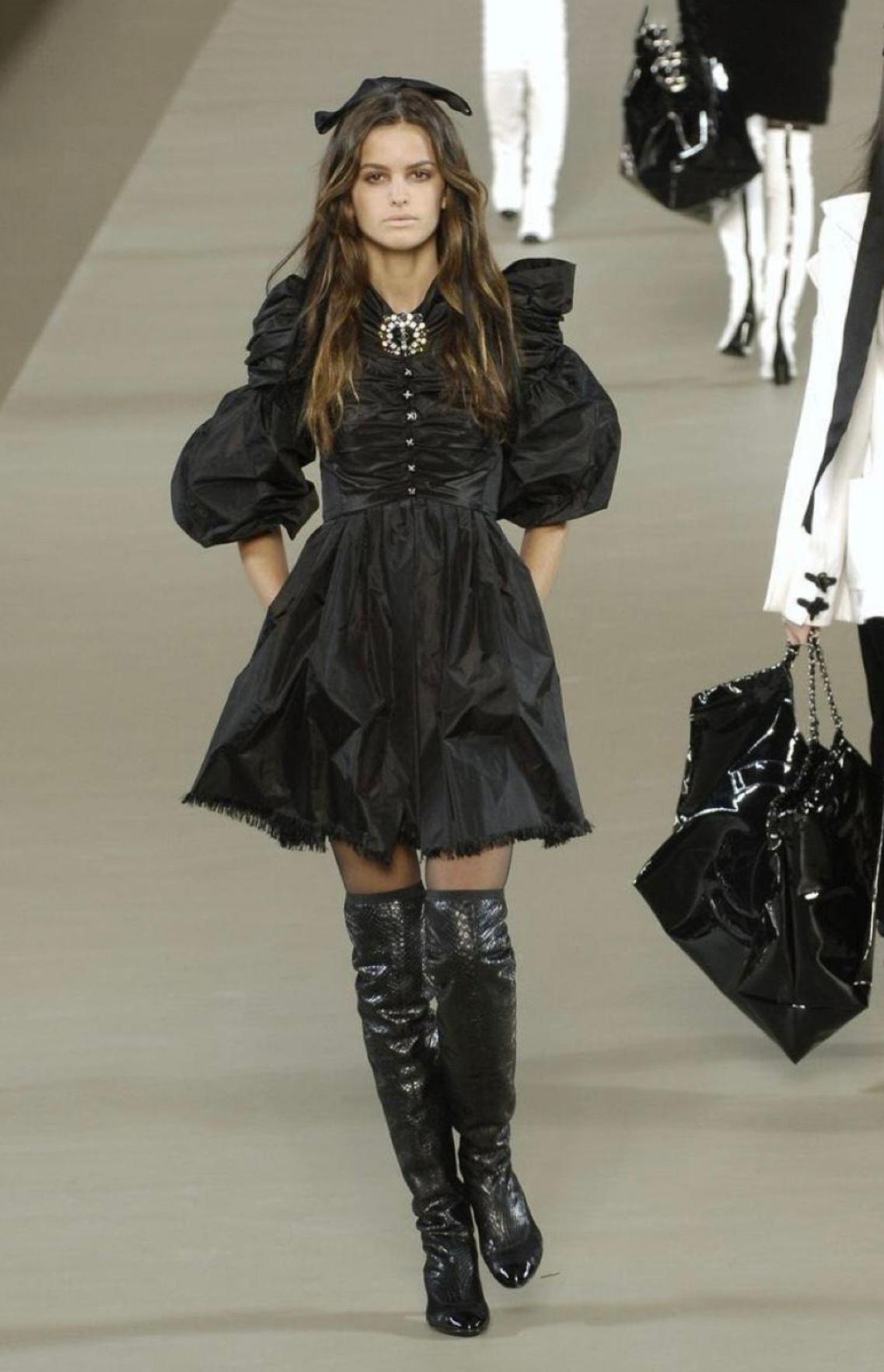 Chanel 2006 Rarest Baroque Style Runway Black Dress 34 FR In Excellent Condition In Dubai, AE
