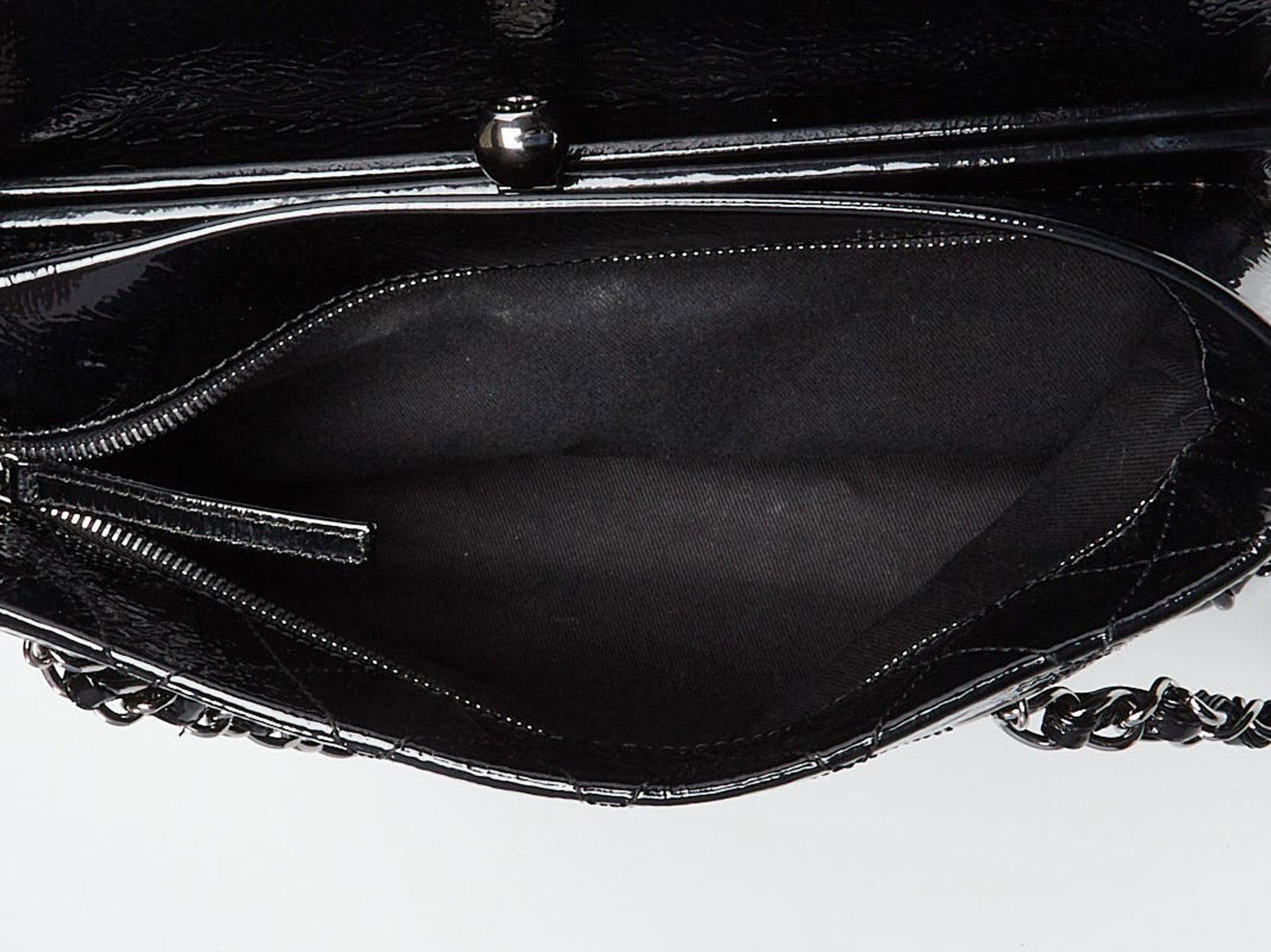 Chanel 2006 Small Patent Flap Bag Kiss lock Multi Compartment Shoulder Tote Bag in vendita 5