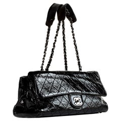 Chanel 2006 Small Patent Flap Bag Kiss lock Multi Compartment Shoulder Tote Bag