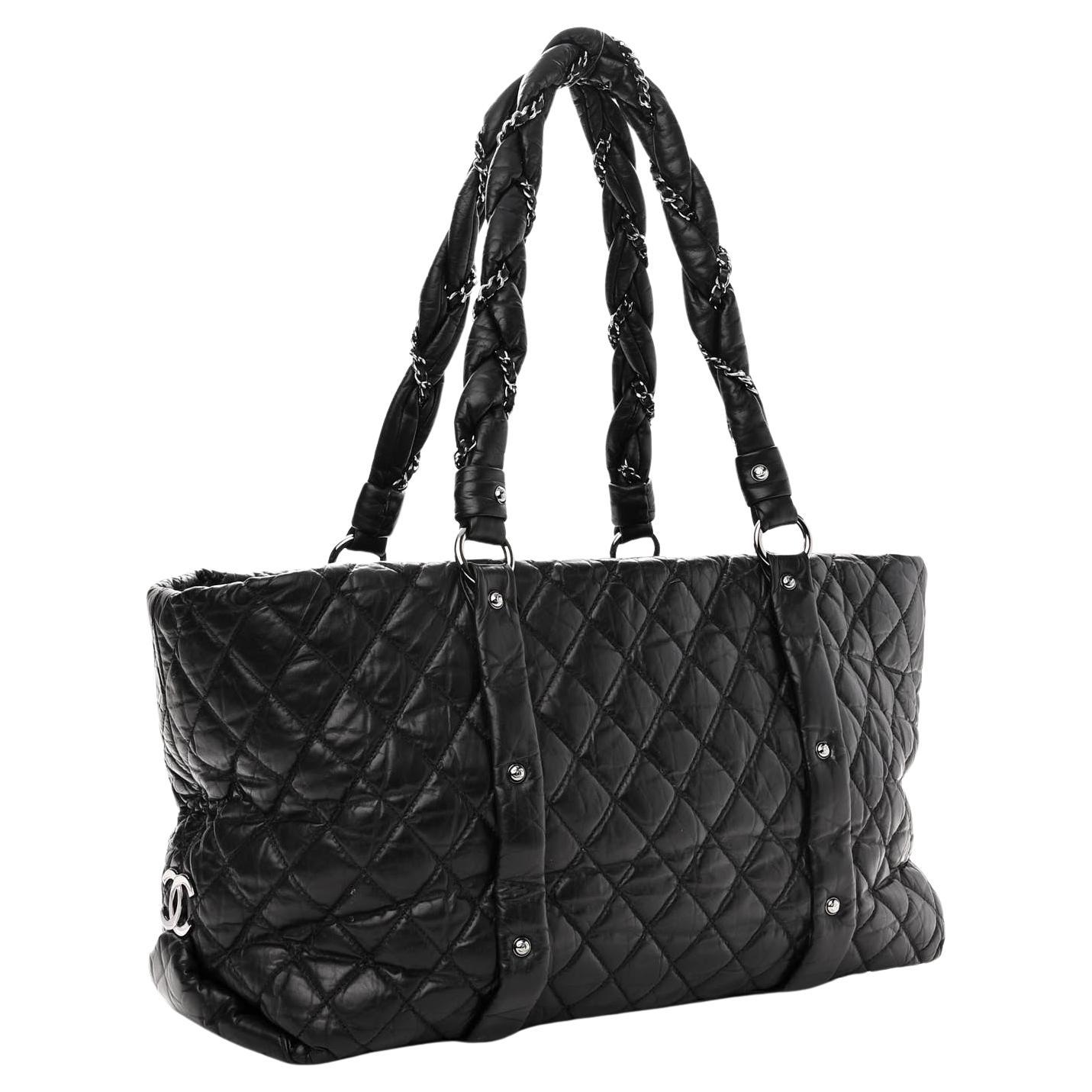 Chanel 2006 Soft Plush Quilted Distressed Leather Large Carry-On Travel Tote Bag For Sale 3
