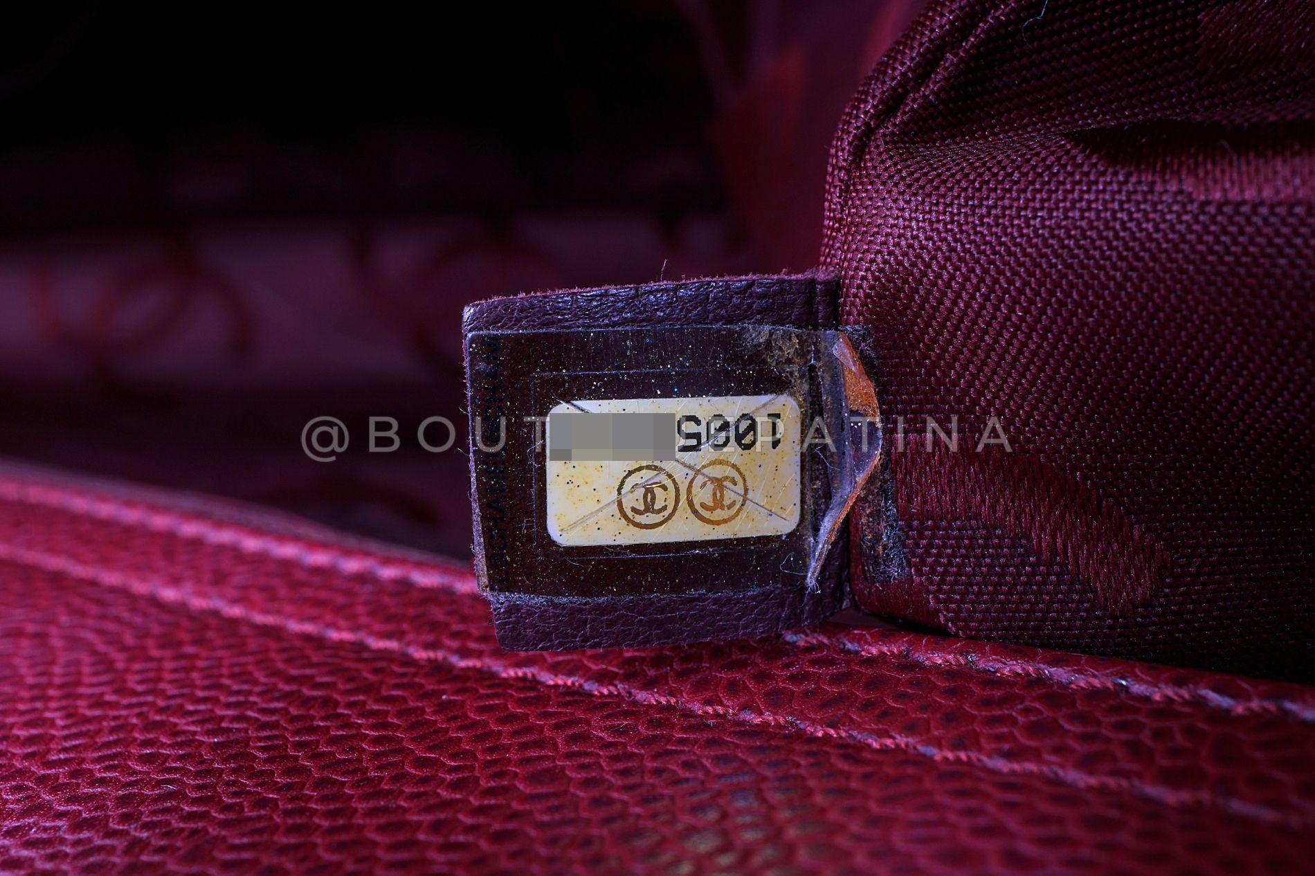 Chanel 2006 Vintage Caviar Rouge Timeless CC Business Tote GHW 68660 en vente 6