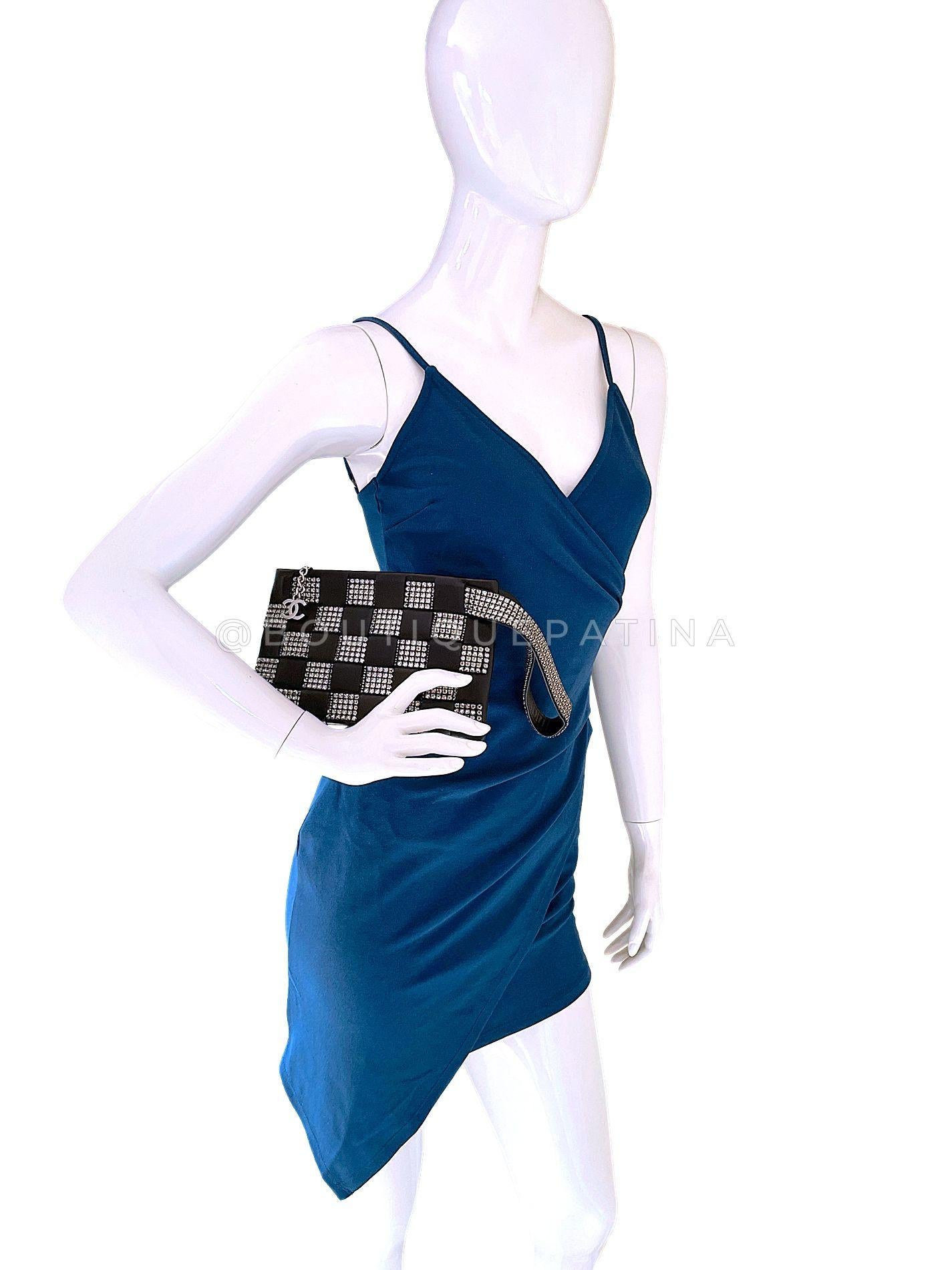 Chanel 2006 Vintage Woven Crystal Abend Clutch Bag SHW 68676 im Angebot 9