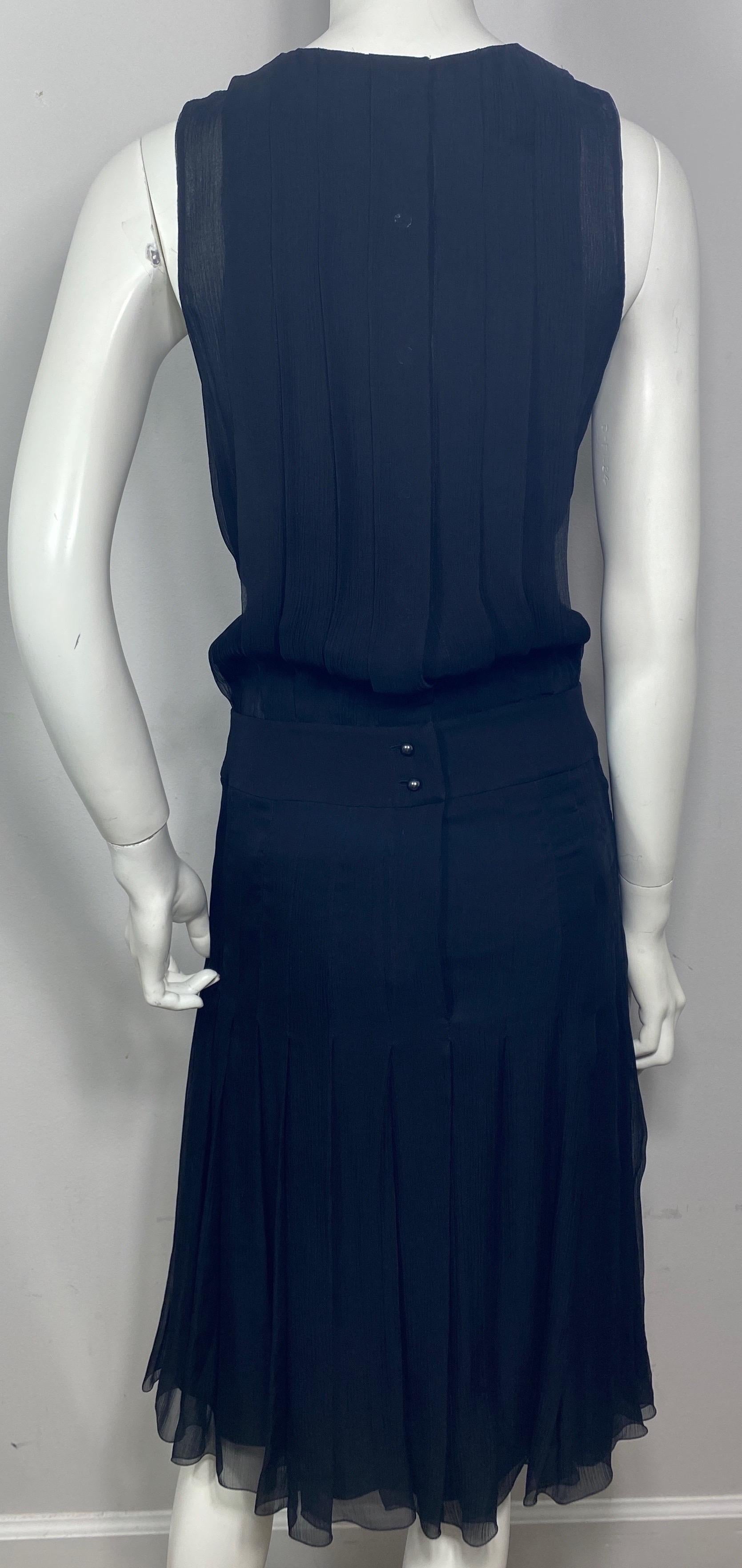 Chanel 2006C Black Silk Chiffon Sleeveless Dress-Size 40 For Sale 6