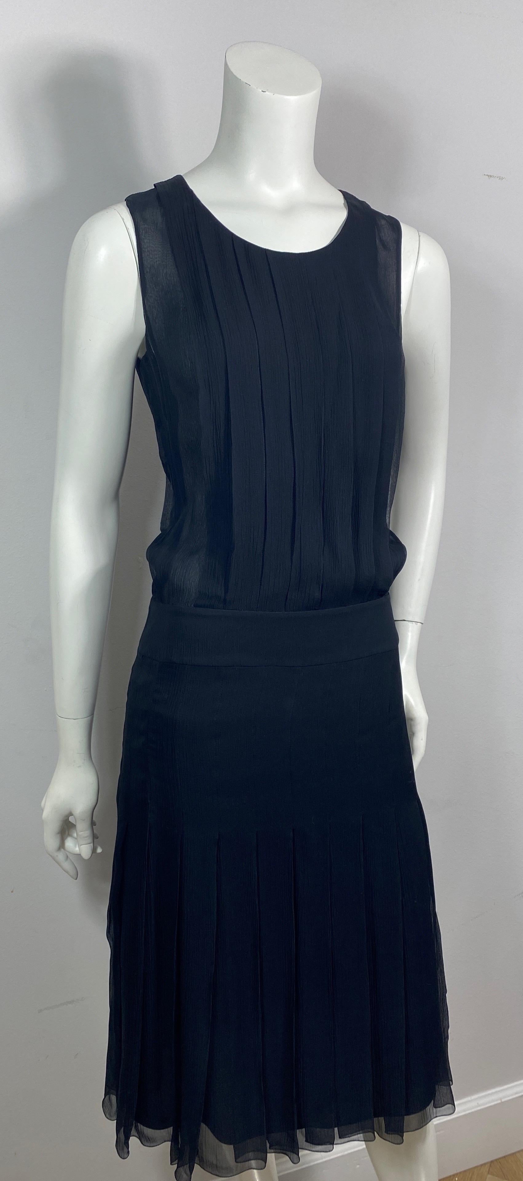 Chanel 2006C Black Silk Chiffon Sleeveless Dress-Size 40 In Good Condition For Sale In West Palm Beach, FL