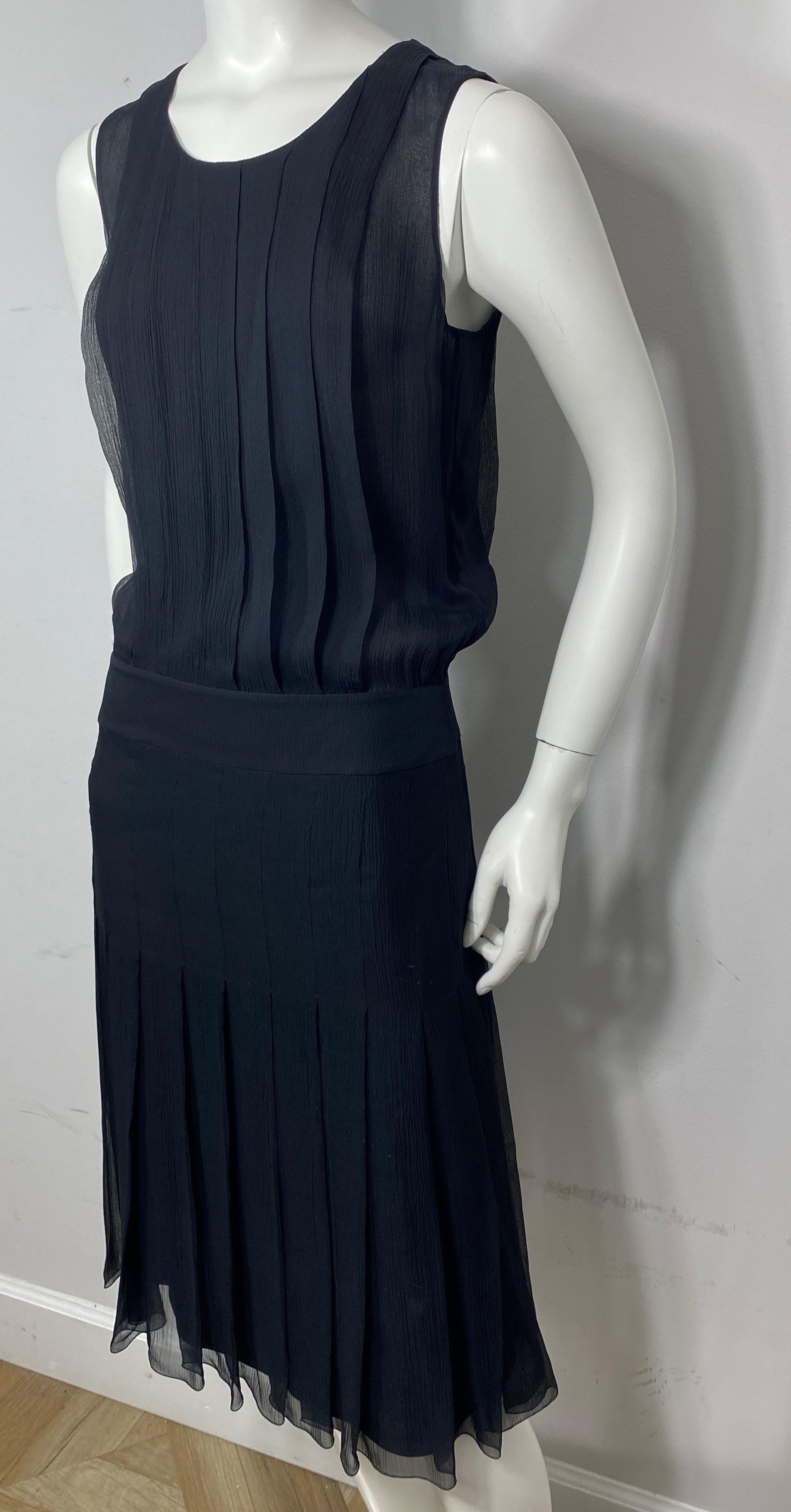 Women's Chanel 2006C Black Silk Chiffon Sleeveless Dress-Size 40 For Sale