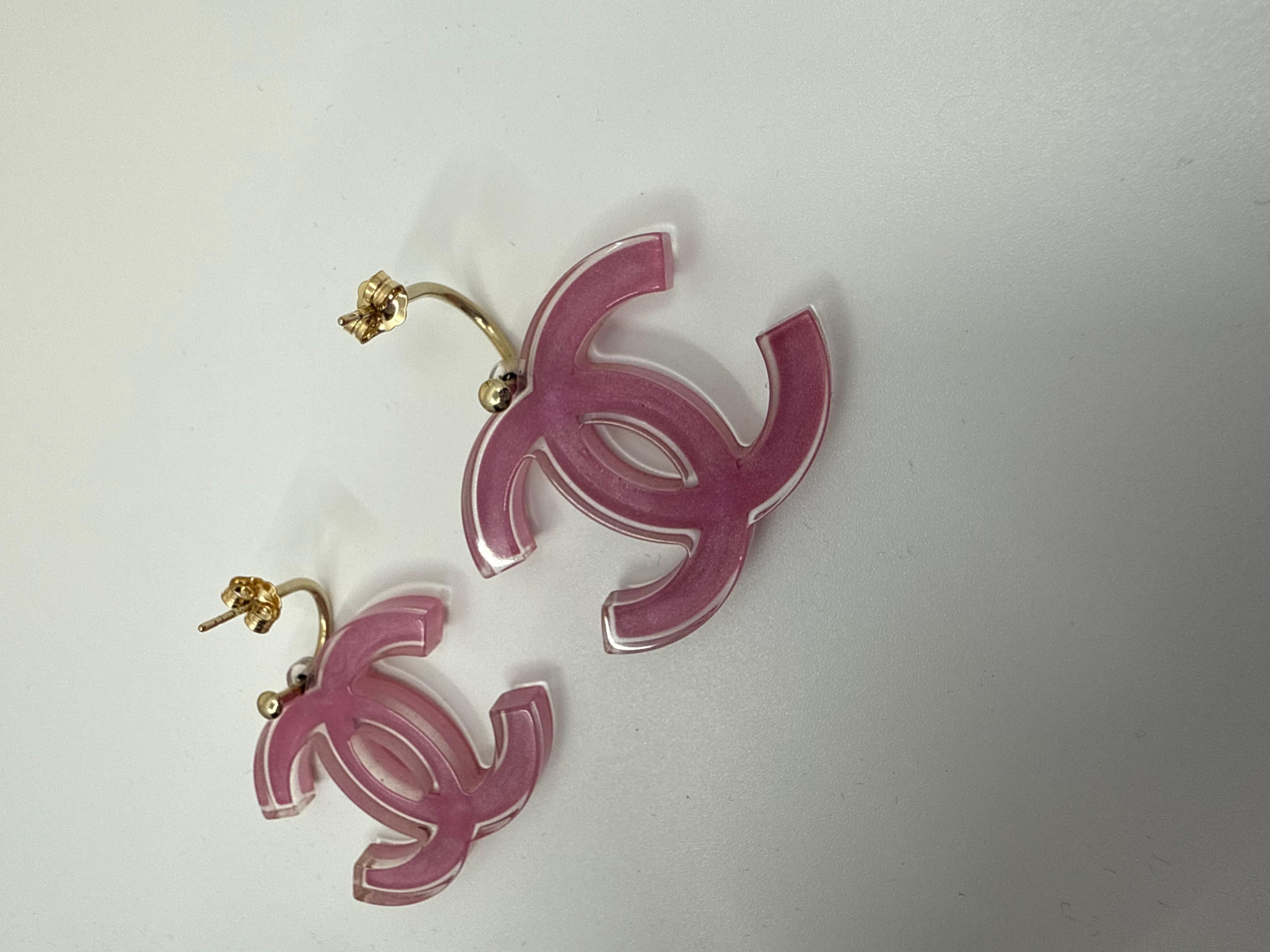 Orecchini Chanel 2007 Barbie Pink Lucite CC in vendita 1