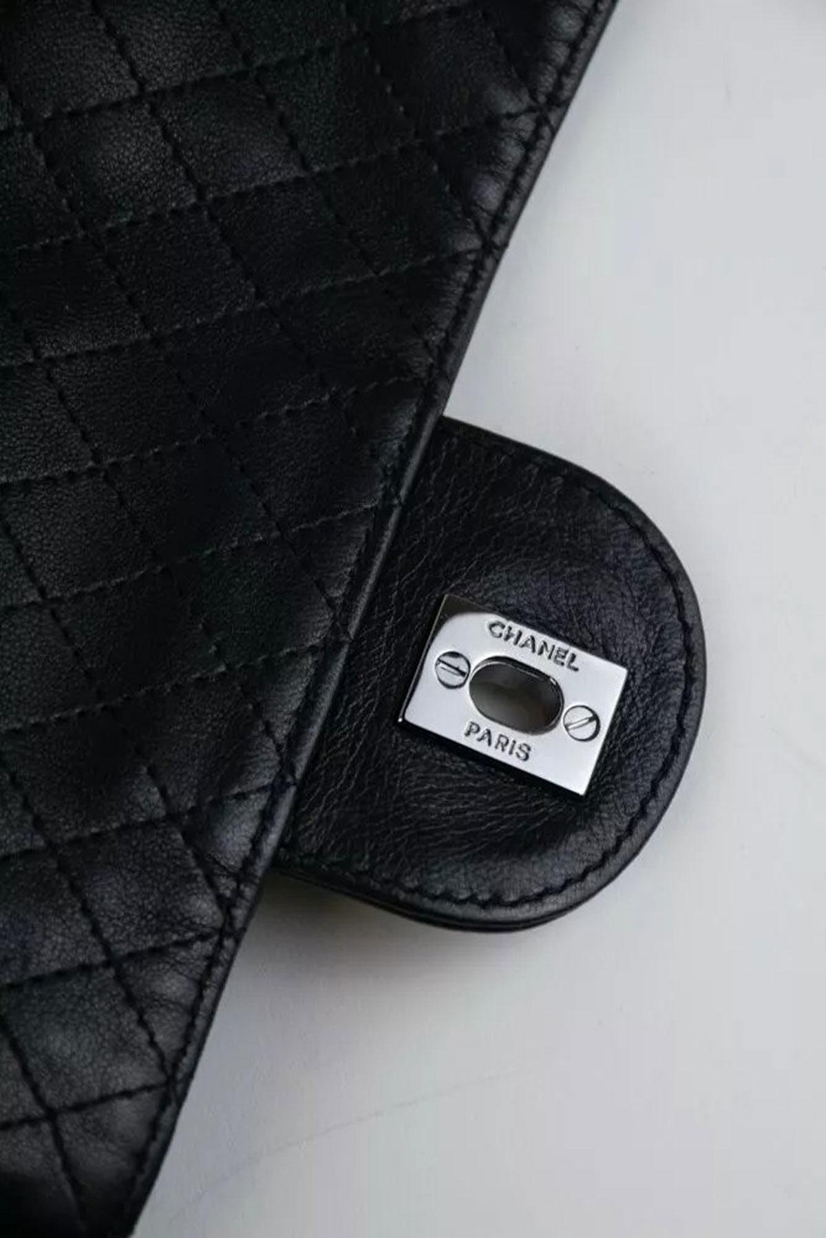Chanel 2007 Rare Modern Thick Chunky Chain Soft Lambskin Classic Flap Bag For Sale 3