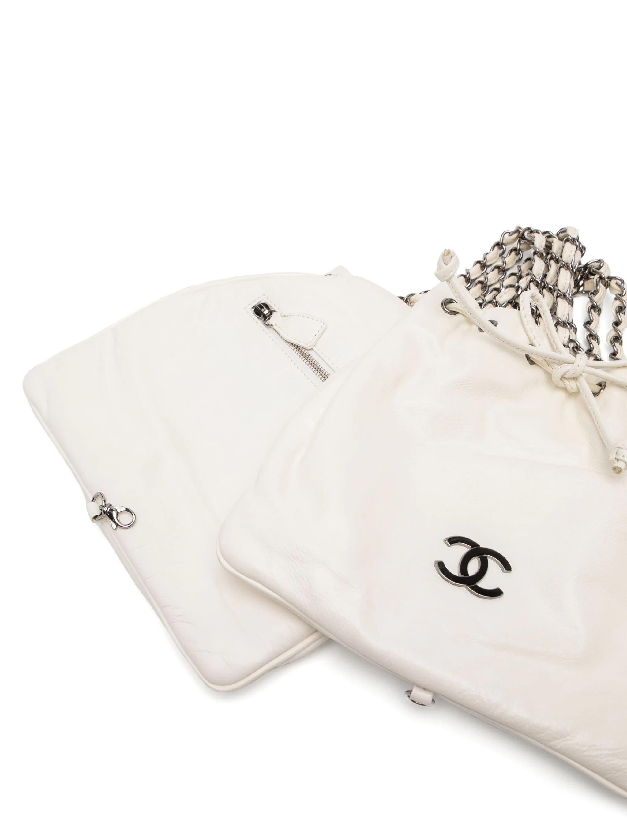 Women's Chanel 2007 Twin Chain Mini White Over Arm or Handheld Rare Tote Bag For Sale