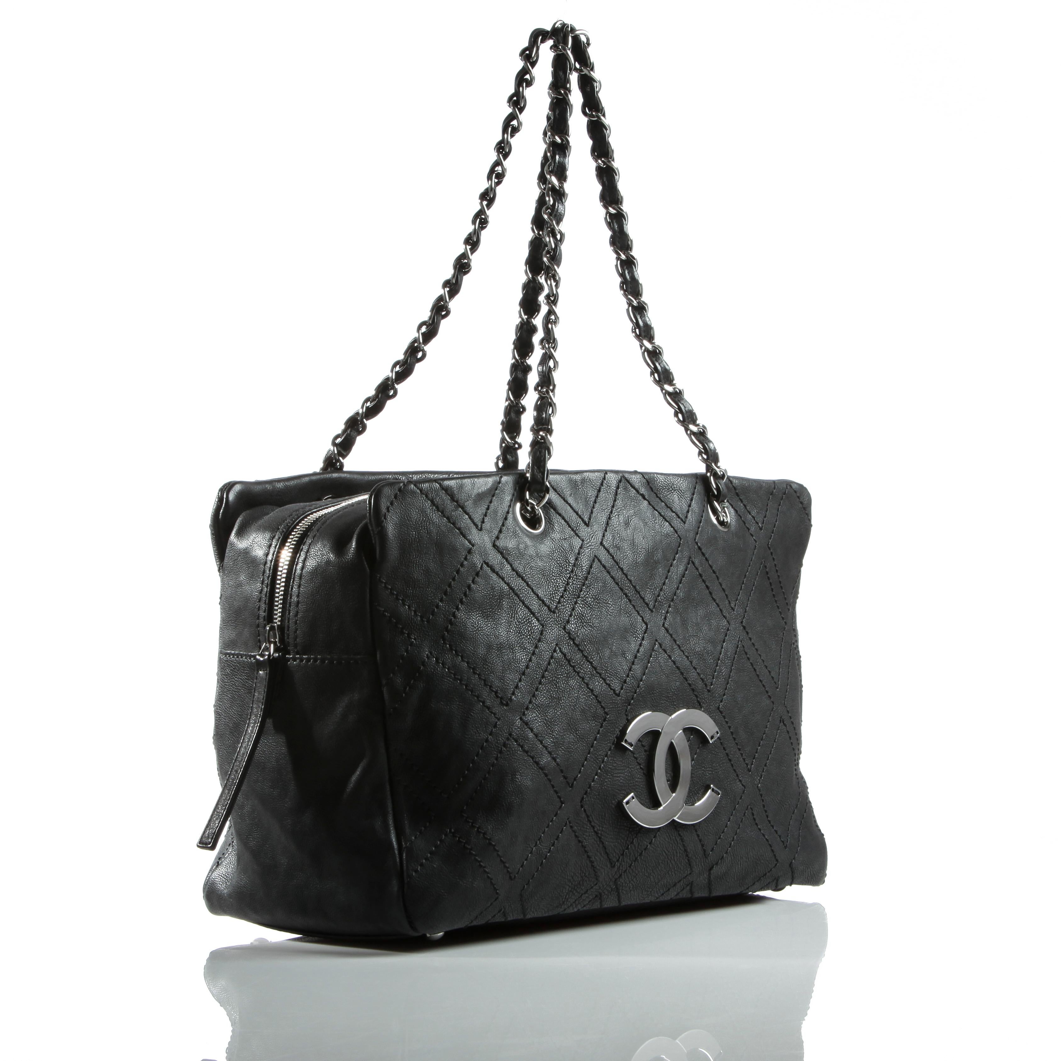 Chanel 2007 Vintage Calfskin Leather Large Jumbo CC Logo Black Shopping Tote For Sale 2