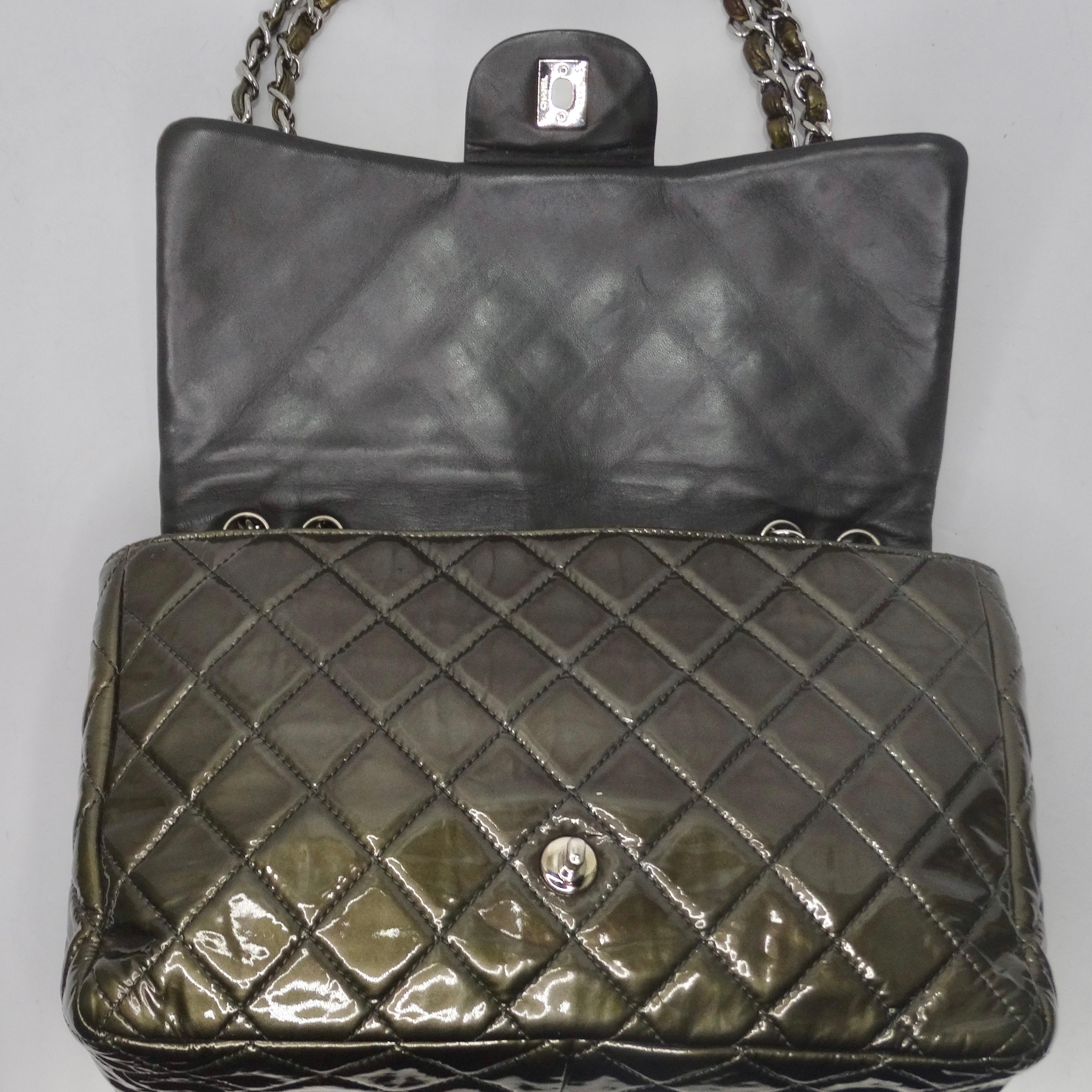 Chanel 2008-2009 Metallic Patent Quilted Jumbo Single Flap Green For Sale 8