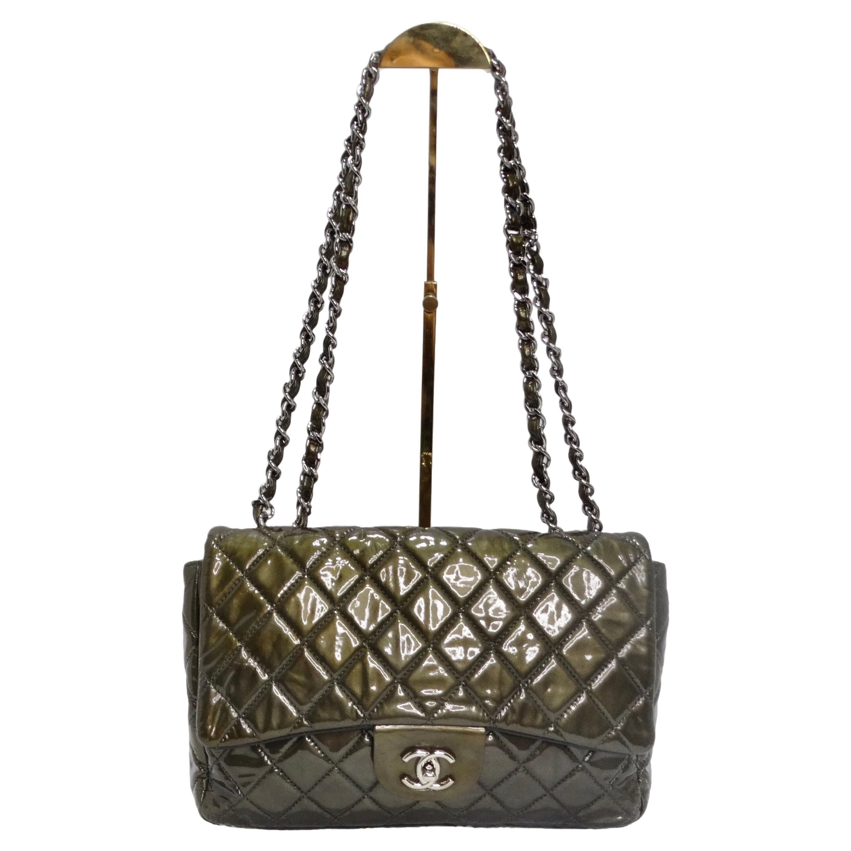 Chanel 2008-2009 Metallic Patent Quilted Jumbo Single Flap Green For Sale