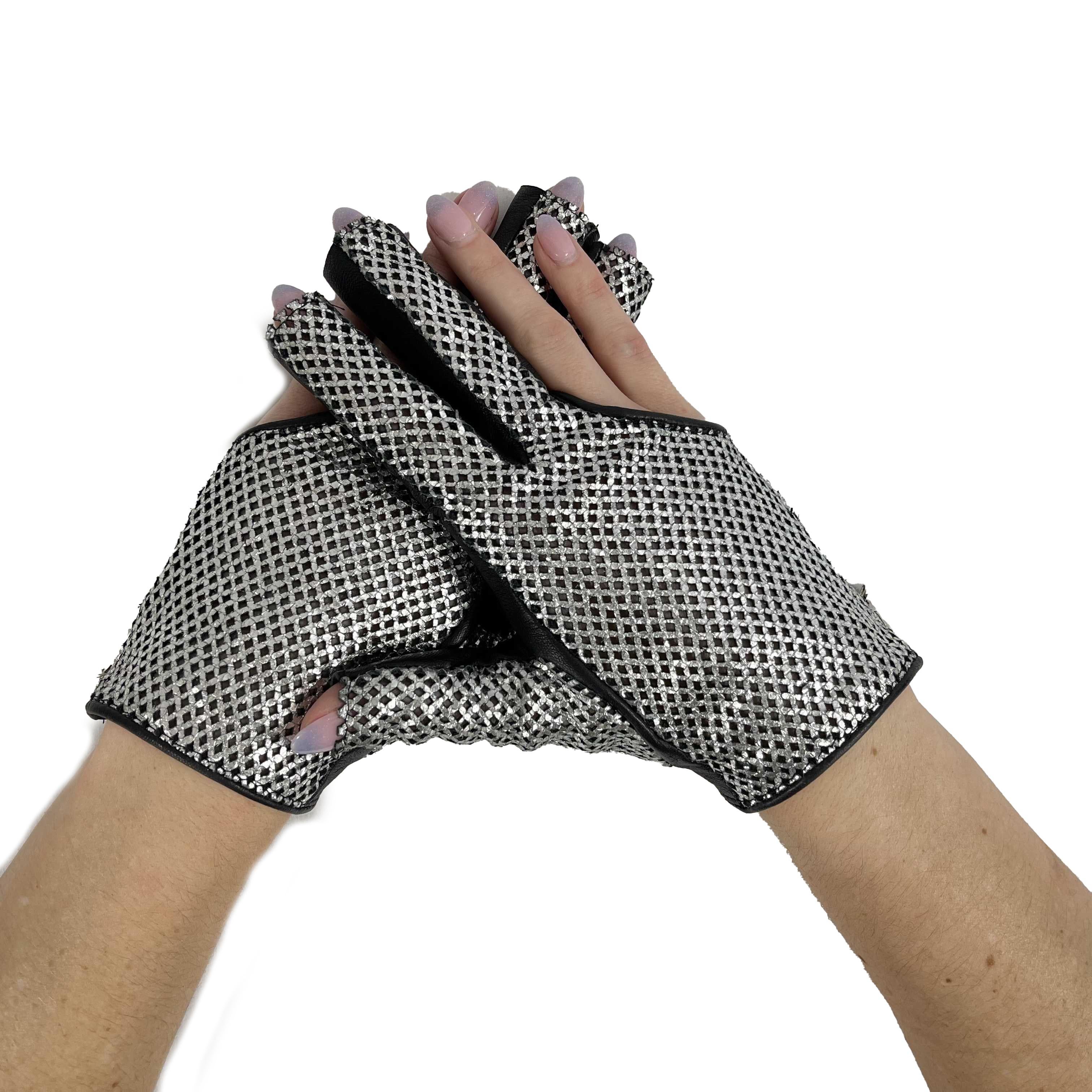 CHANEL 2008 Act 1 Black / Metallic Silver Mesh Leather Gloves 7.5 8