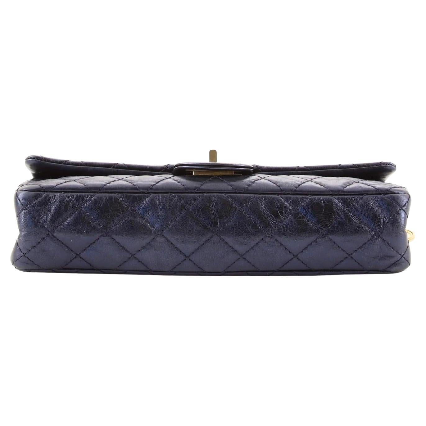 Chanel 2008 Blue Metallic Long Quilted Clutch Classic Flap Bag

Year: 2008

Champagne gold hardware
Blue metallic quilted calfskin leather
Burgundy interior
Rear interior slide pockets
Front slide pocket
Interior oval mirror
Made in France 

10.25