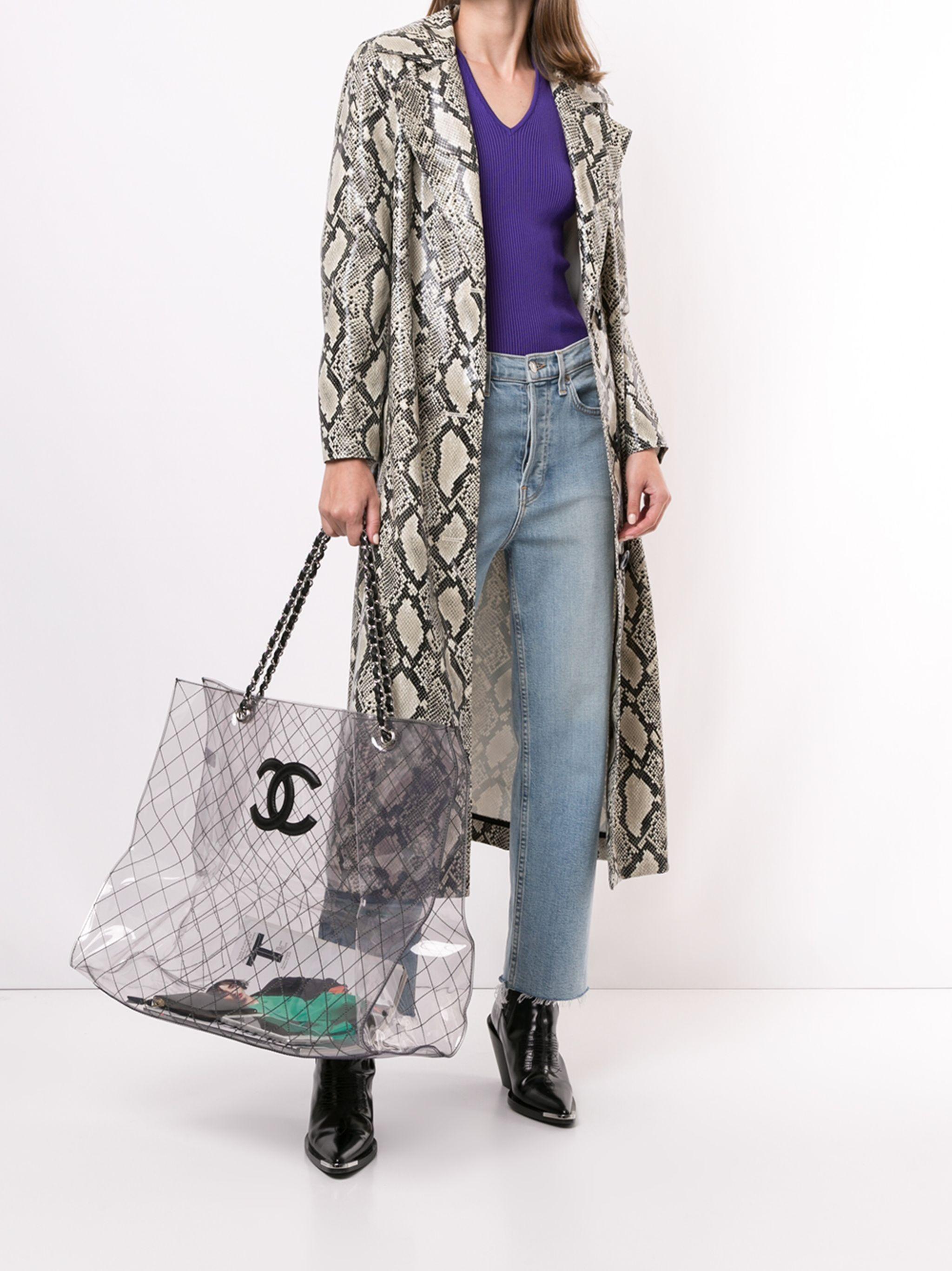 Chanel 2008 CC XL Jumbo Transparent Clear PVC Naked Double Chain Tote Bag

Silver hardware
Transparent clear quilted pvc
Classic interwoven chain
CC leather interlocking logo at front

Made in France

16.5