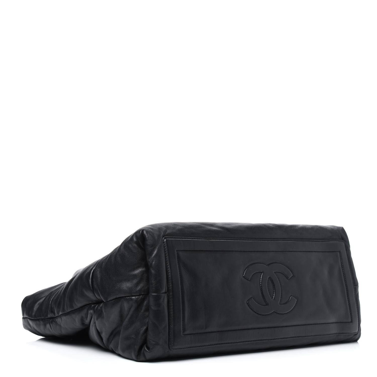 Chanel 2008 Cocoon Réversible Large Black Red Lambskin Travel Tote Carry On Bag  en vente 5