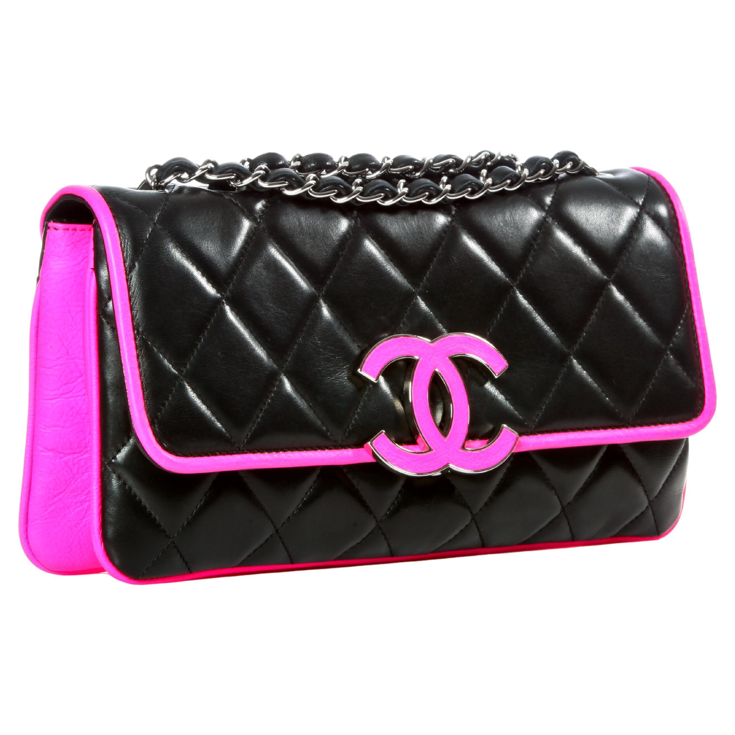 Chanel 2008 Cruise Black Pink Small Medium Logo Accordion Classic Flap Bag  In Good Condition For Sale In Miami, FL
