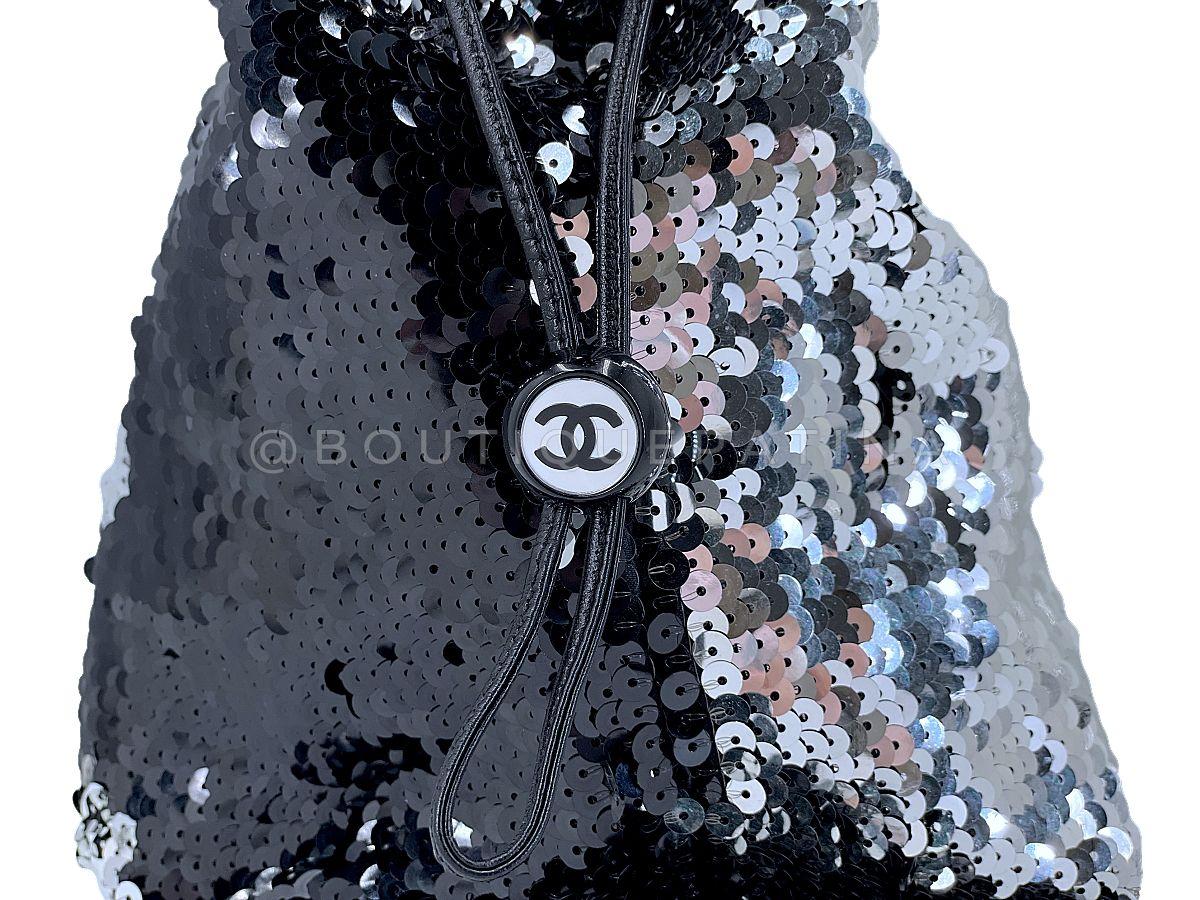 Chanel 2008 Limited XL Summer Nights Reversible Sequin Tote Bag 67793 en vente 4