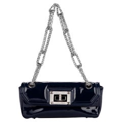 Chanel 2008 Marineblaue Mademoiselle-Tasche aus Lackleder