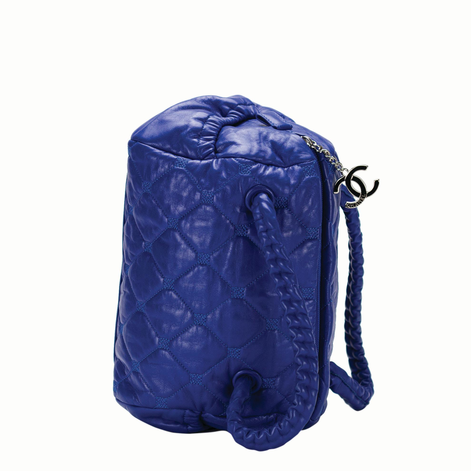 Chanel 2008 Royal Blue Top Handle Small Bowler Tote Stitched Lambskin Bag  Pour femmes en vente