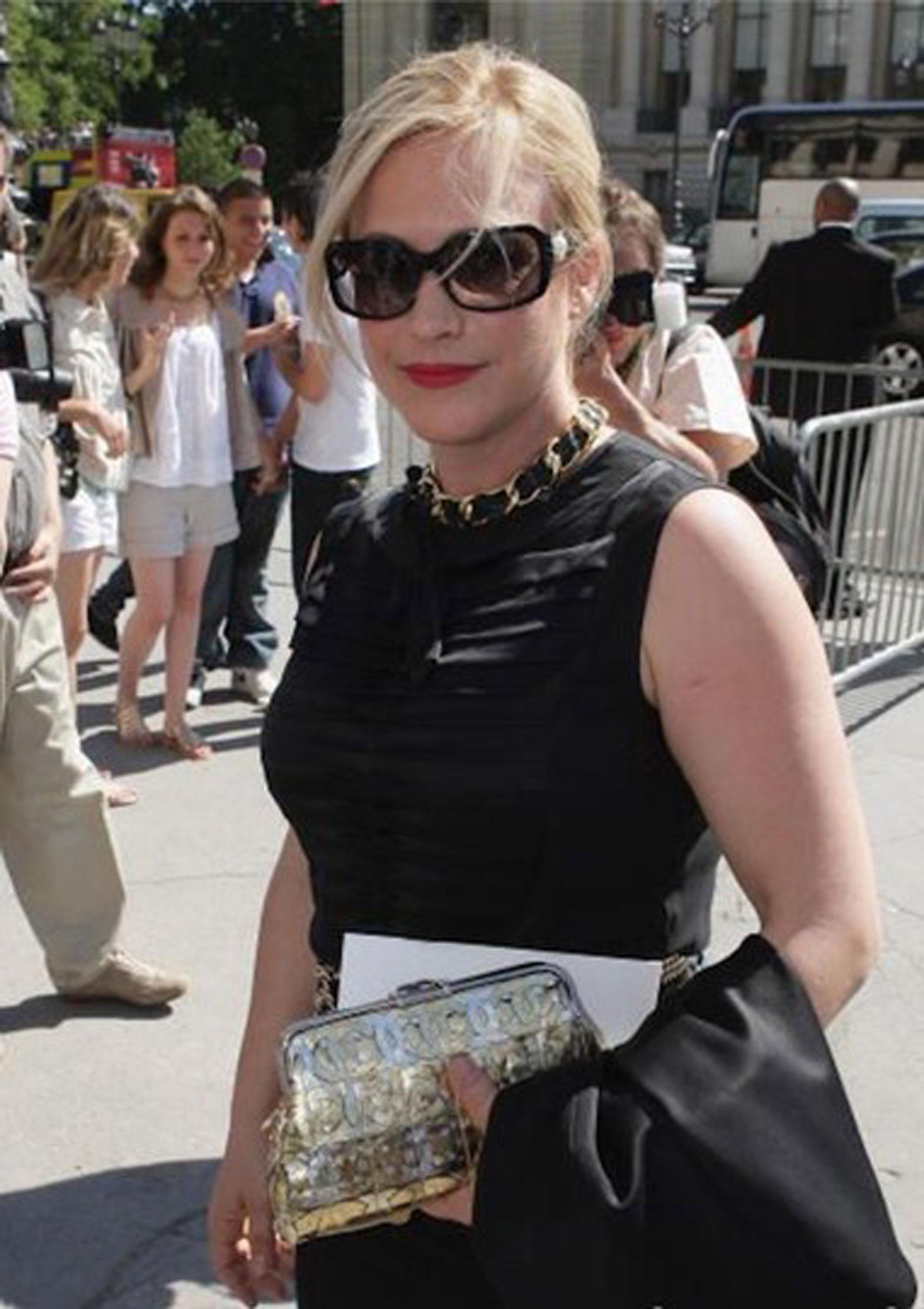 Chanel 2008 Runway Limited Edition Laser CC Metallic Silver Bronze Gold Clutch For Sale 1
