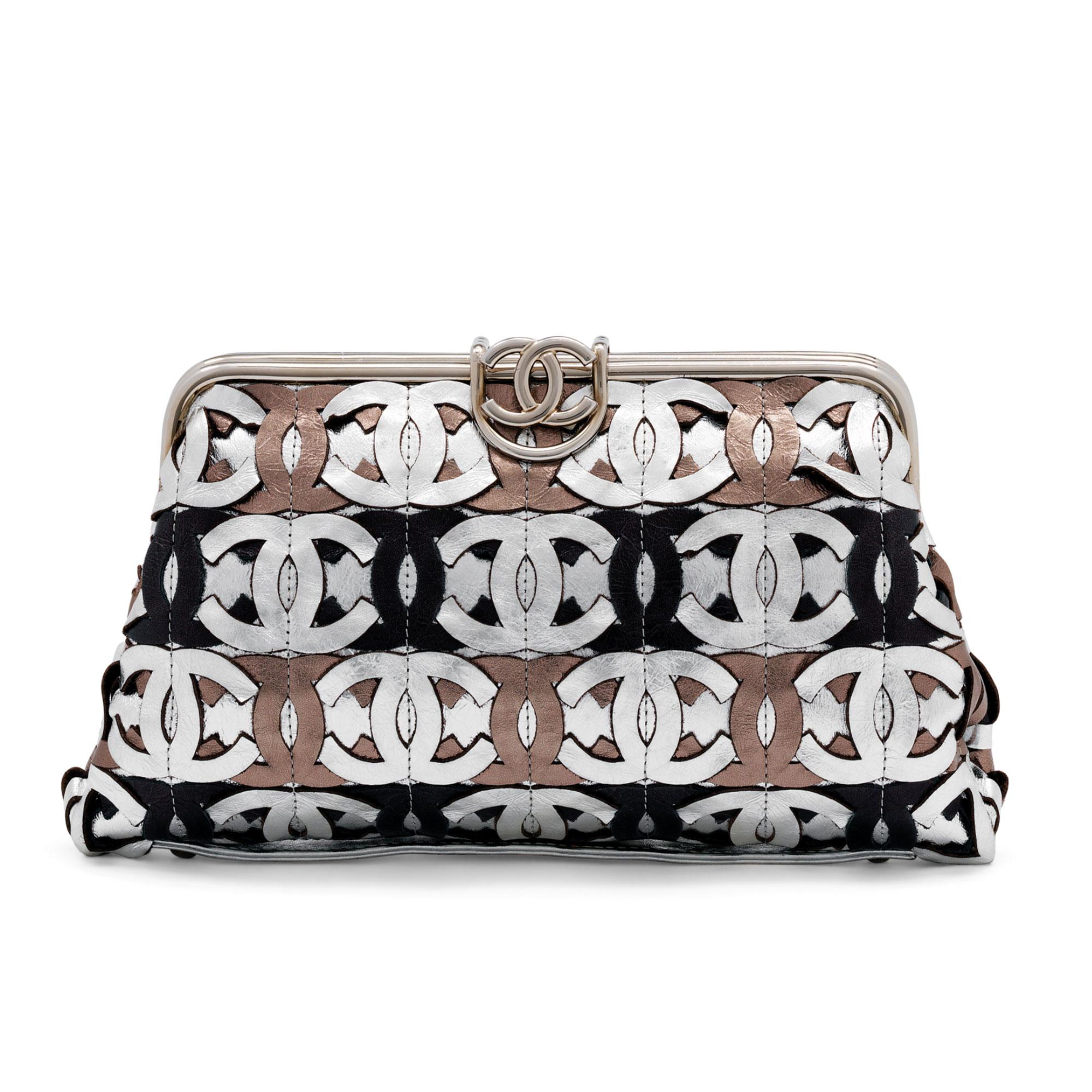 Chanel 2008 Runway Limited Edition Laser CC Metallic Silver Bronze Gold Clutch In Excellent Condition For Sale In Miami, FL