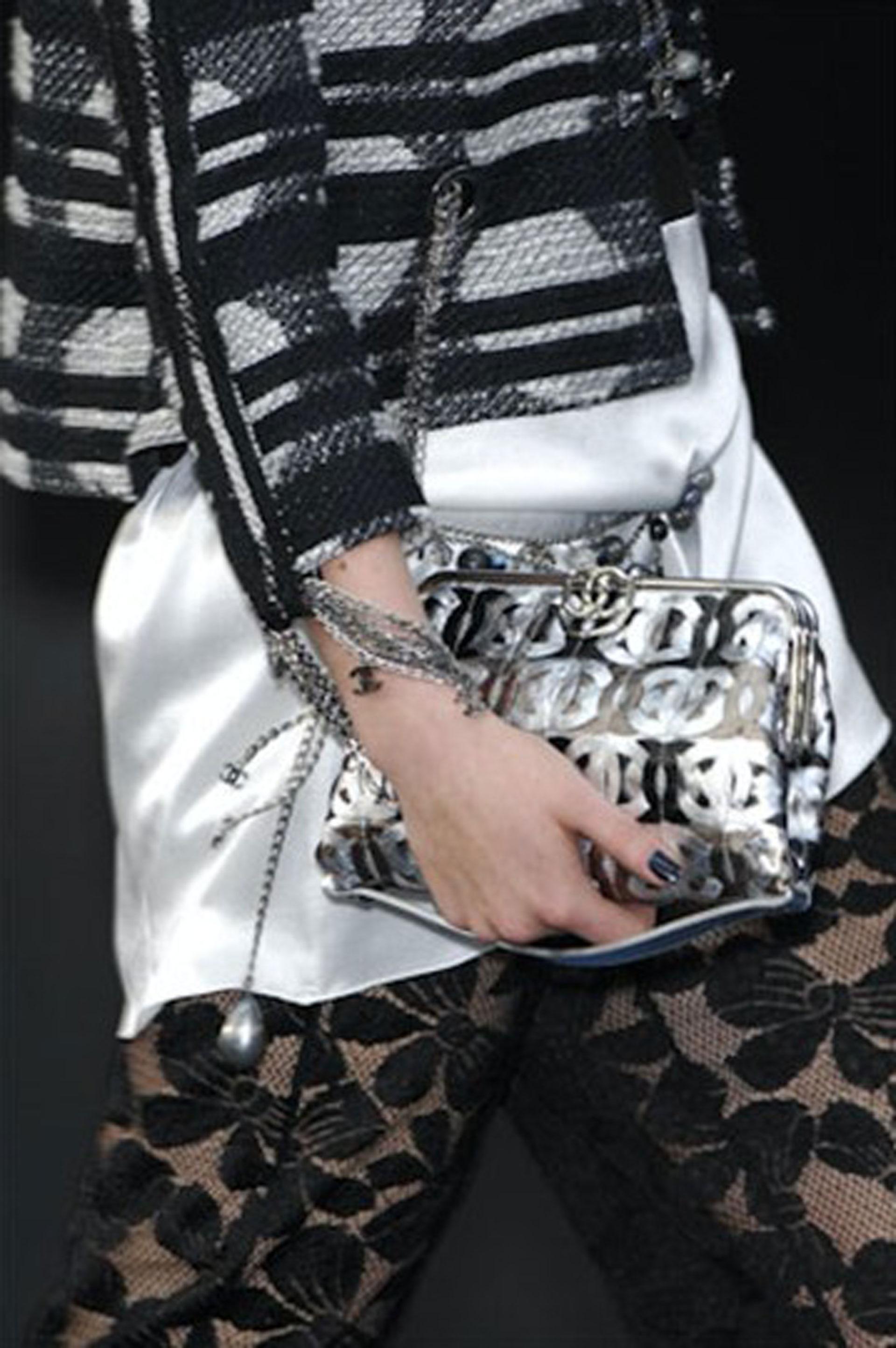 Chanel 2008 Runway Limited Edition Laser CC Metallic Silver Bronze Gold Clutch For Sale 3