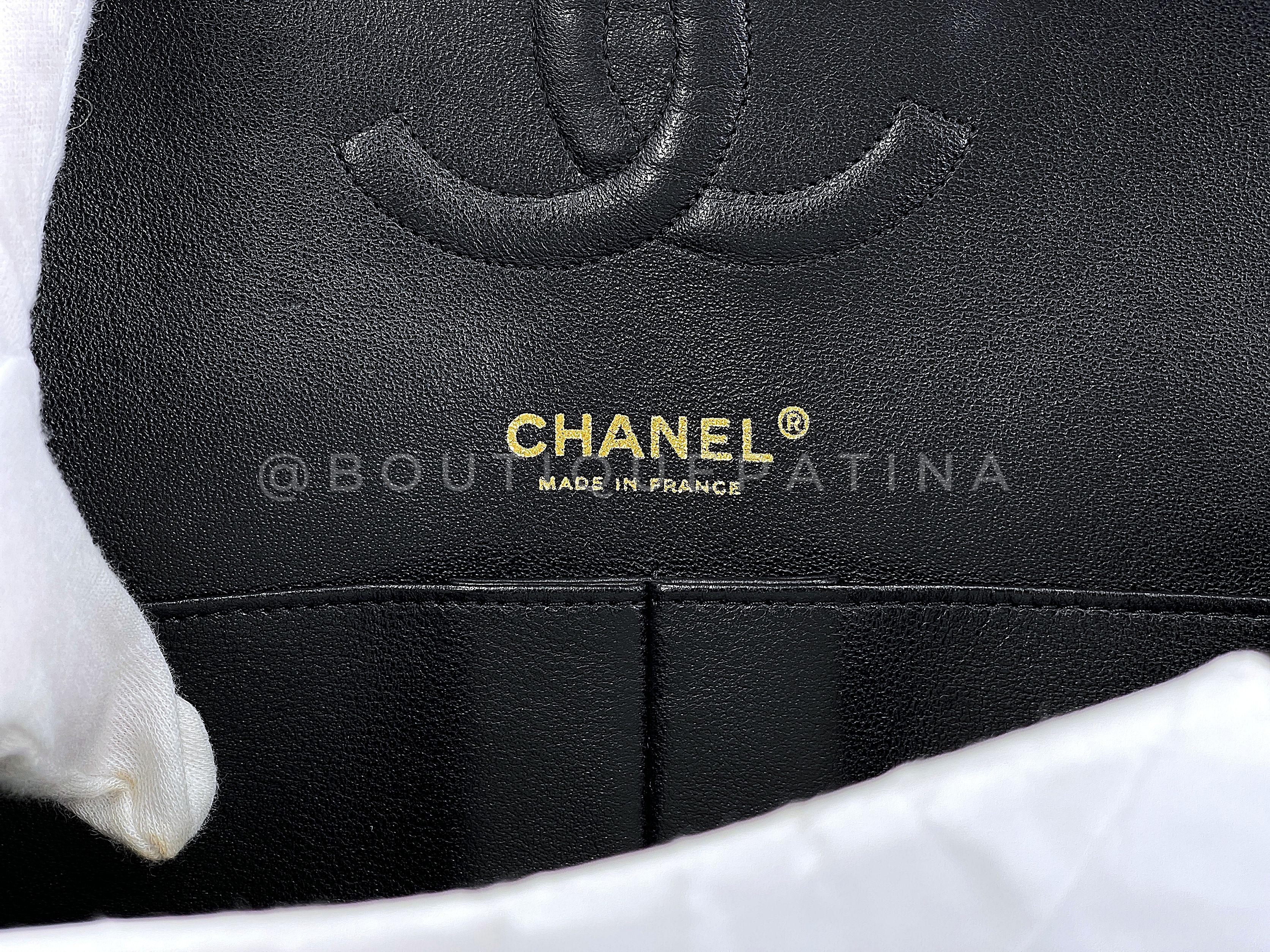 Chanel 2008 Vintage Black Caviar Medium Classic Double Flap Bag 24k GHW 67224 For Sale 7