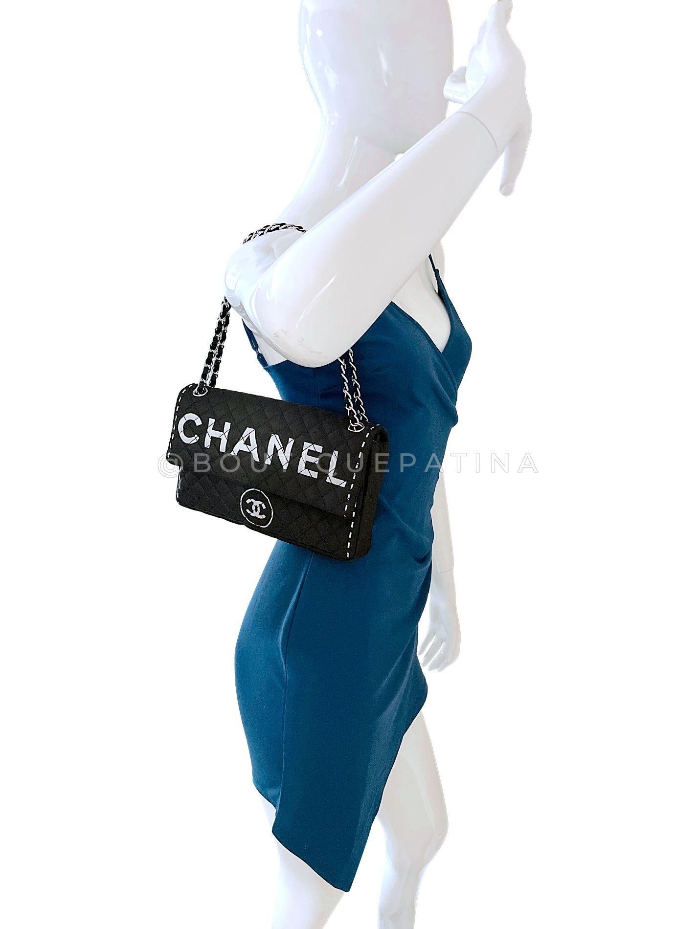 Chanel 2008 Vintage Black Logomania Logo Printed Flap Bag SHW 68523 en vente 8