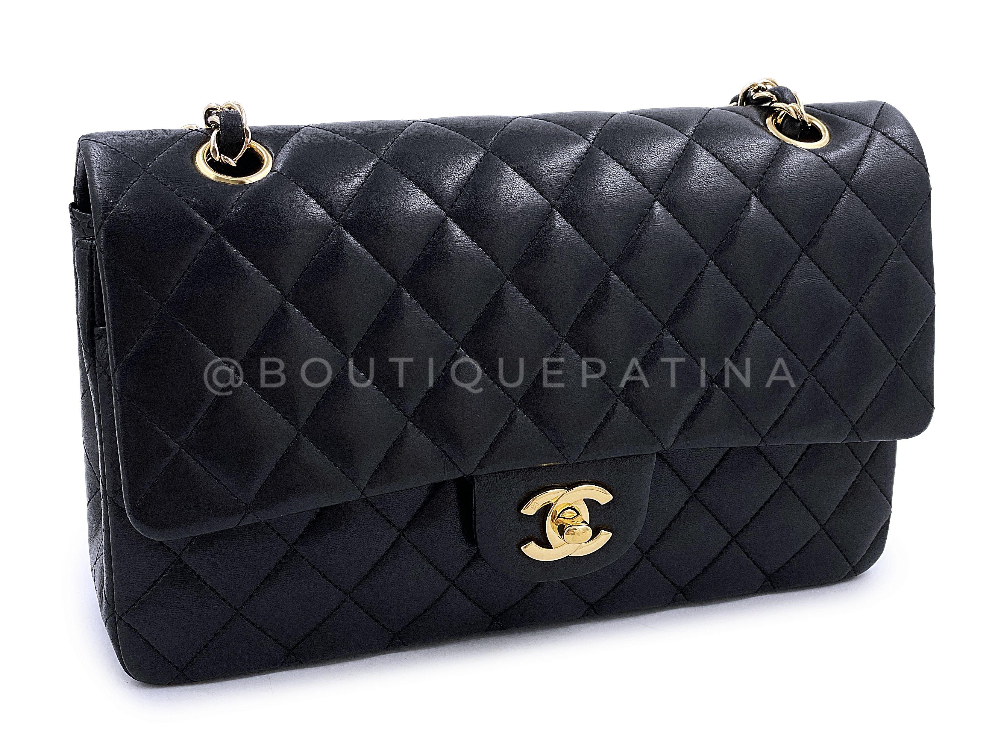 Chanel 2008 Vintage Black Medium Classic Double Flap Bag 24k GHW Lambskin 67582 In Excellent Condition For Sale In Costa Mesa, CA