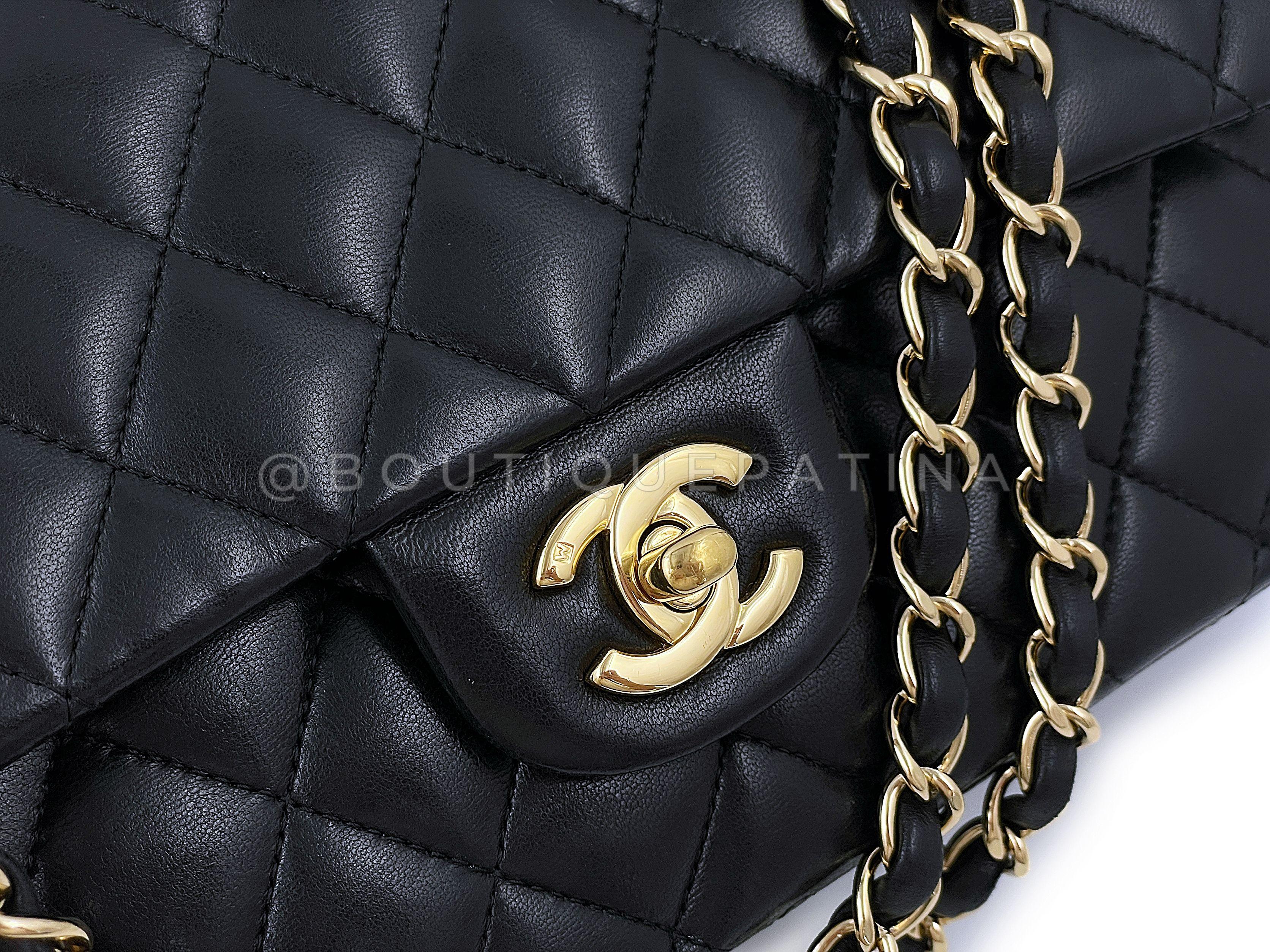 Chanel 2008 Vintage Black Medium Classic Double Flap Bag 24k GHW Lambskin 67582 en vente 4