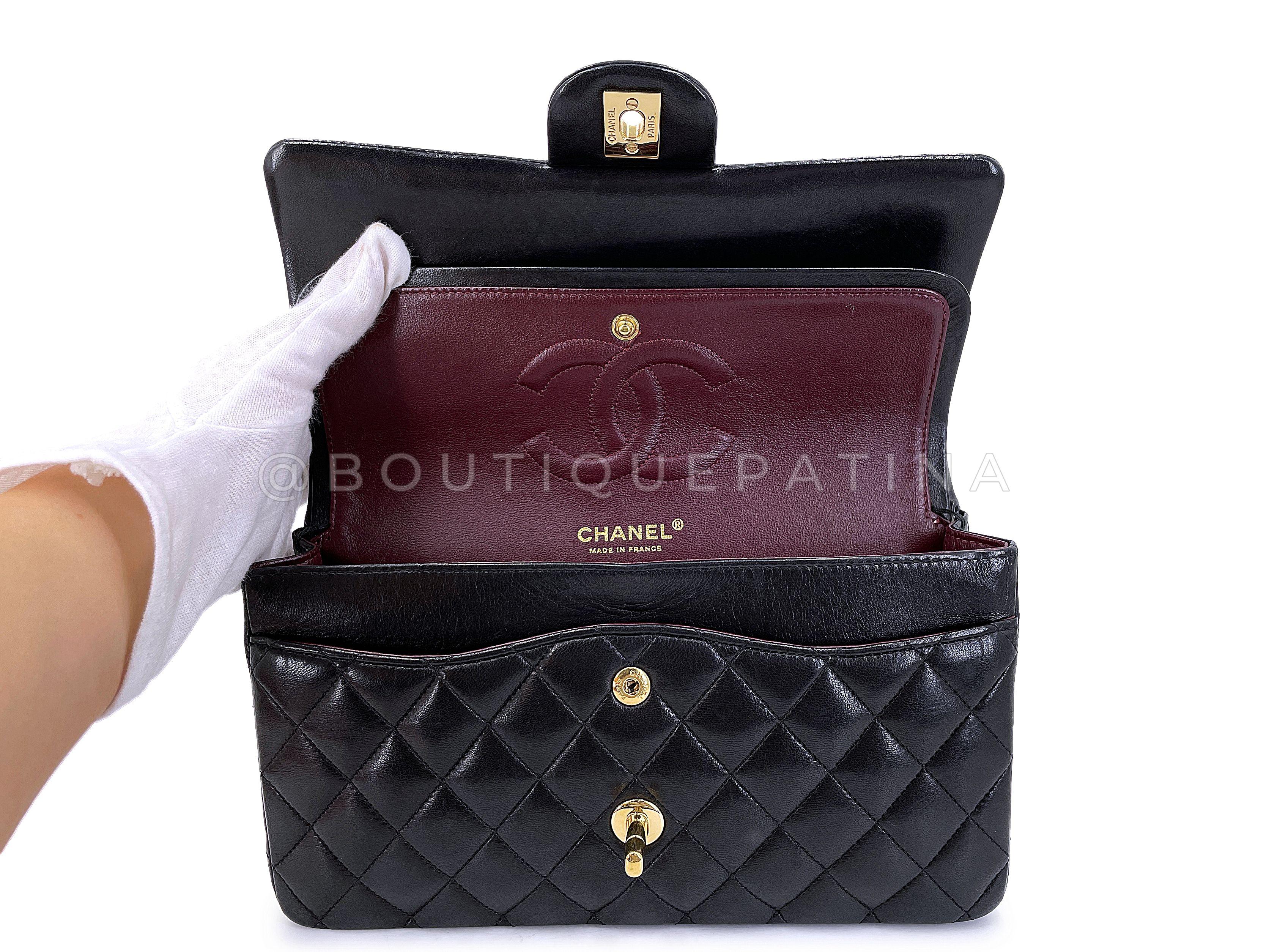 Chanel 2008 Vintage Black Medium Classic Double Flap Bag 24k GHW Lambskin 67582 en vente 5