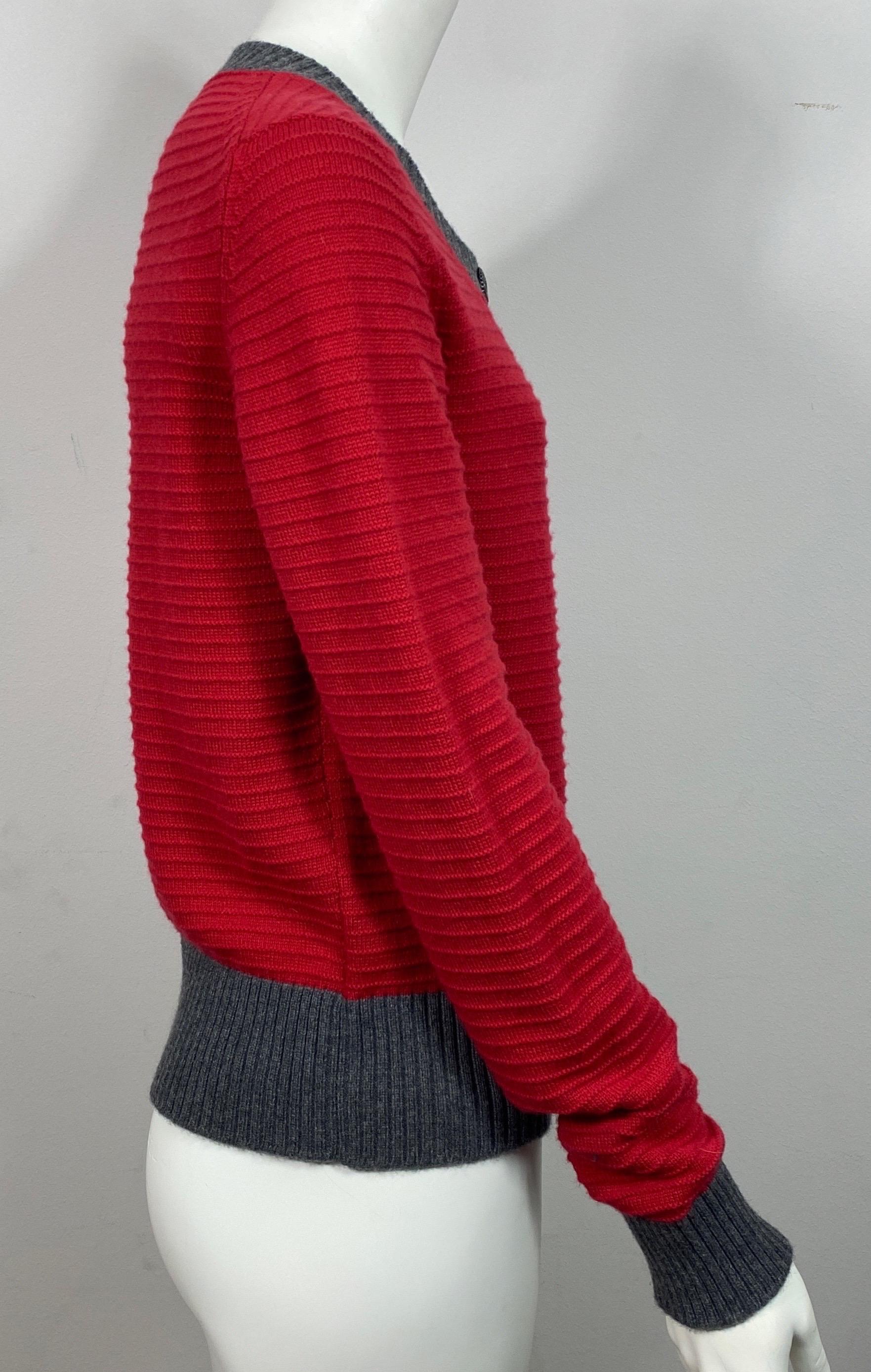 Chanel 2008A Red and Grey Ribbed Knit Cashmere Cardigan-Size 42 4