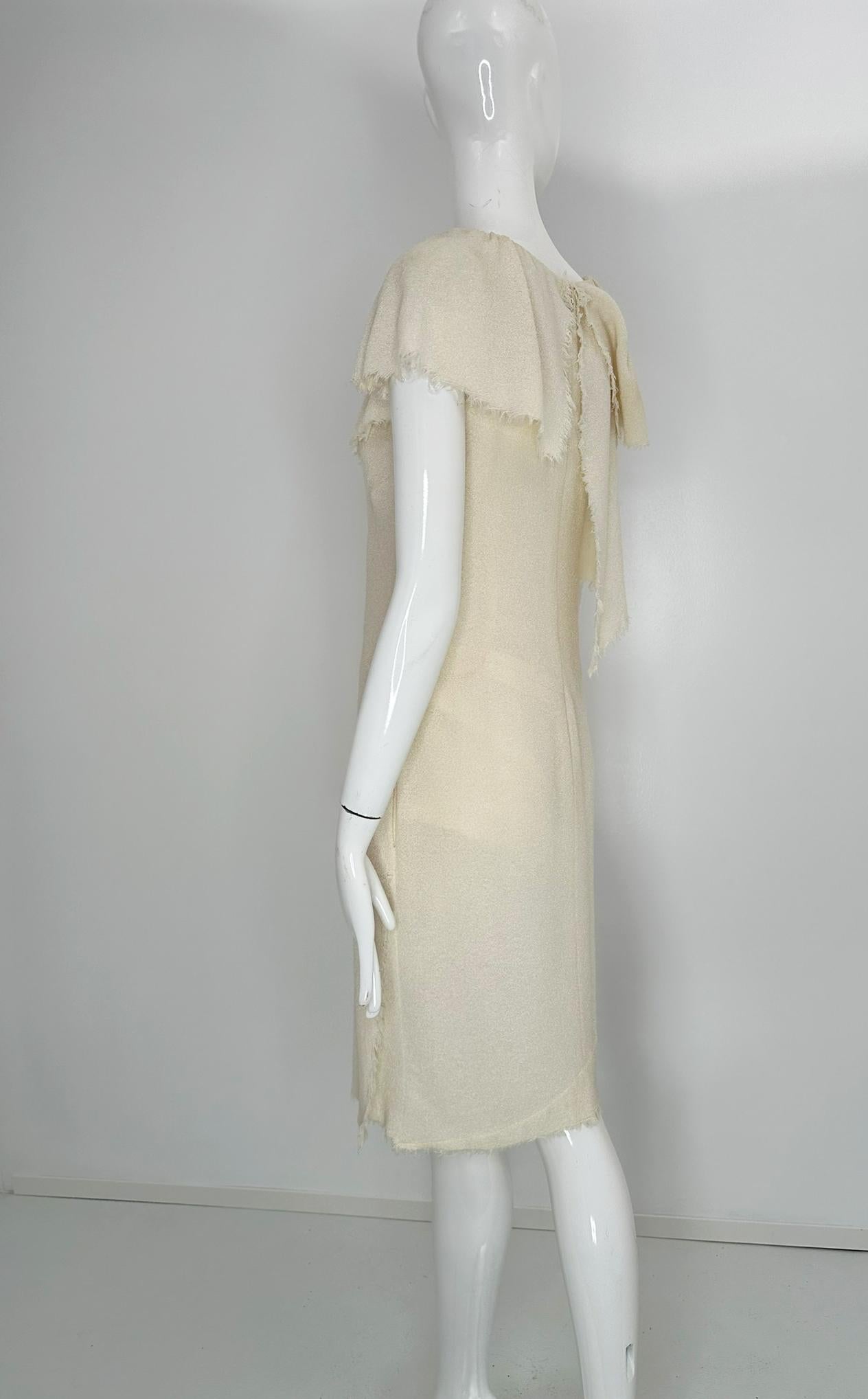 Chanel 2008P White Boucle Raw Edge Ruffle & Hem Day Dress 34 en vente 6