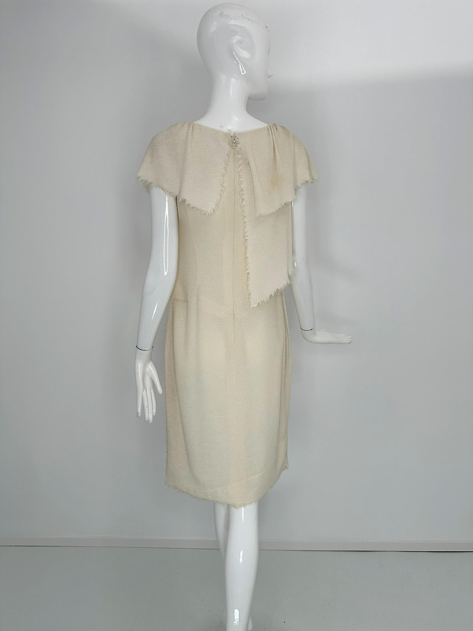 Chanel 2008P White Boucle Raw Edge Ruffle & Hem Day Dress 34 en vente 7