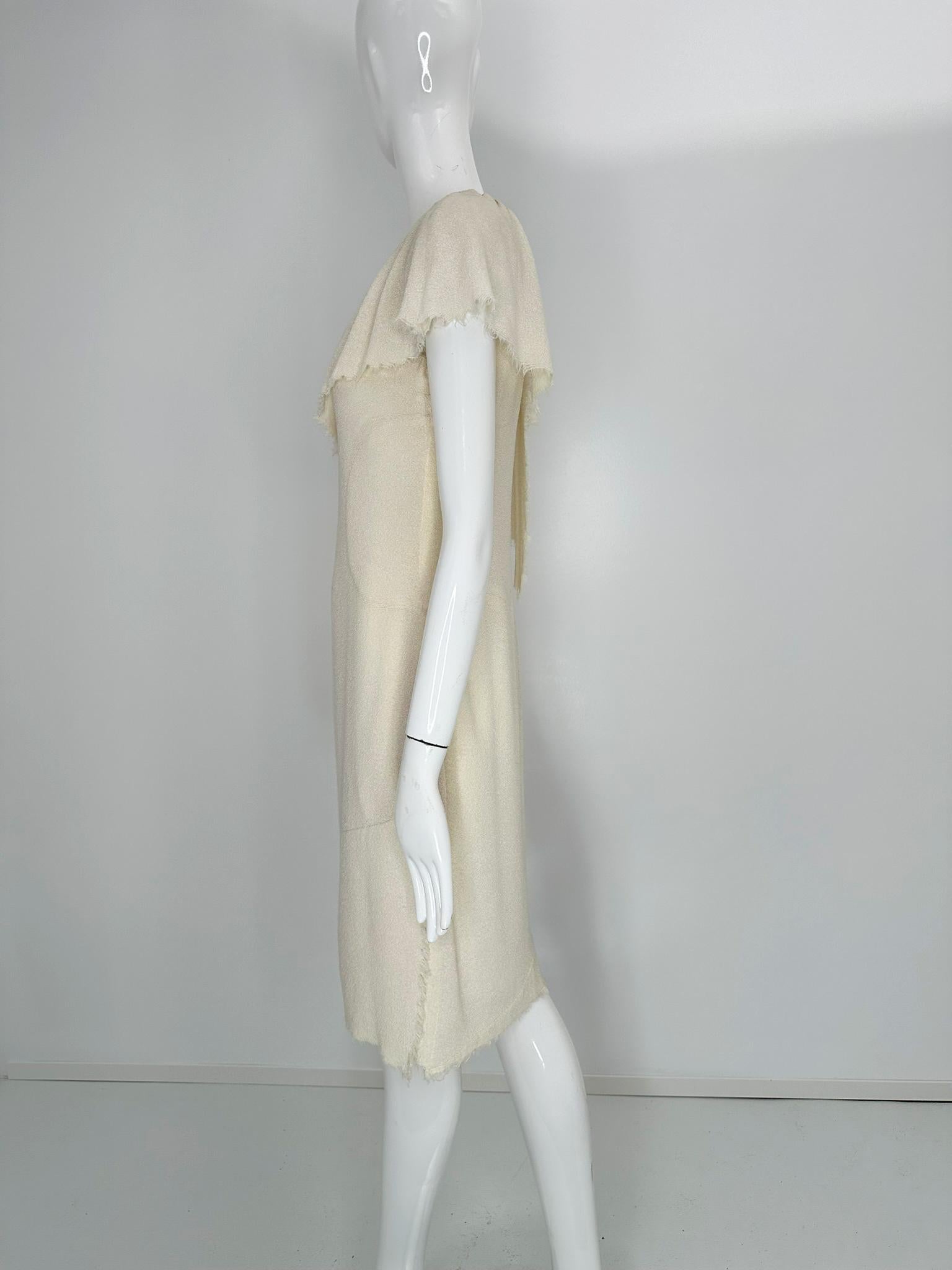 Chanel 2008P White Boucle Raw Edge Ruffle & Hem Day Dress 34 en vente 8