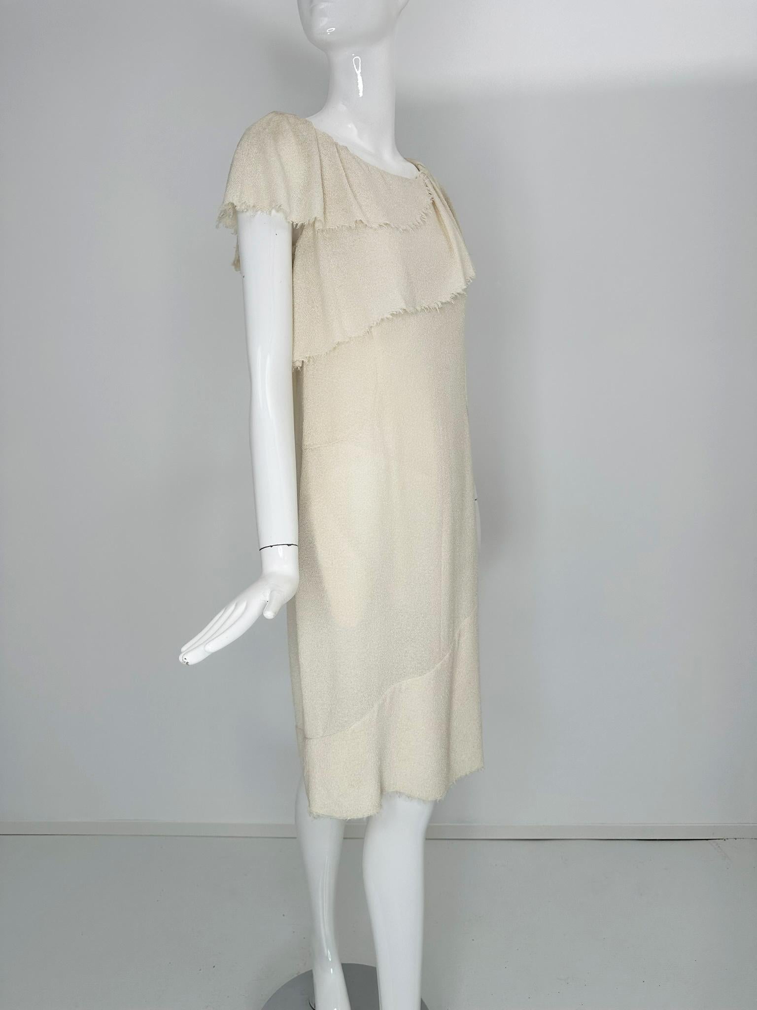Gris Chanel 2008P White Boucle Raw Edge Ruffle & Hem Day Dress 34 en vente