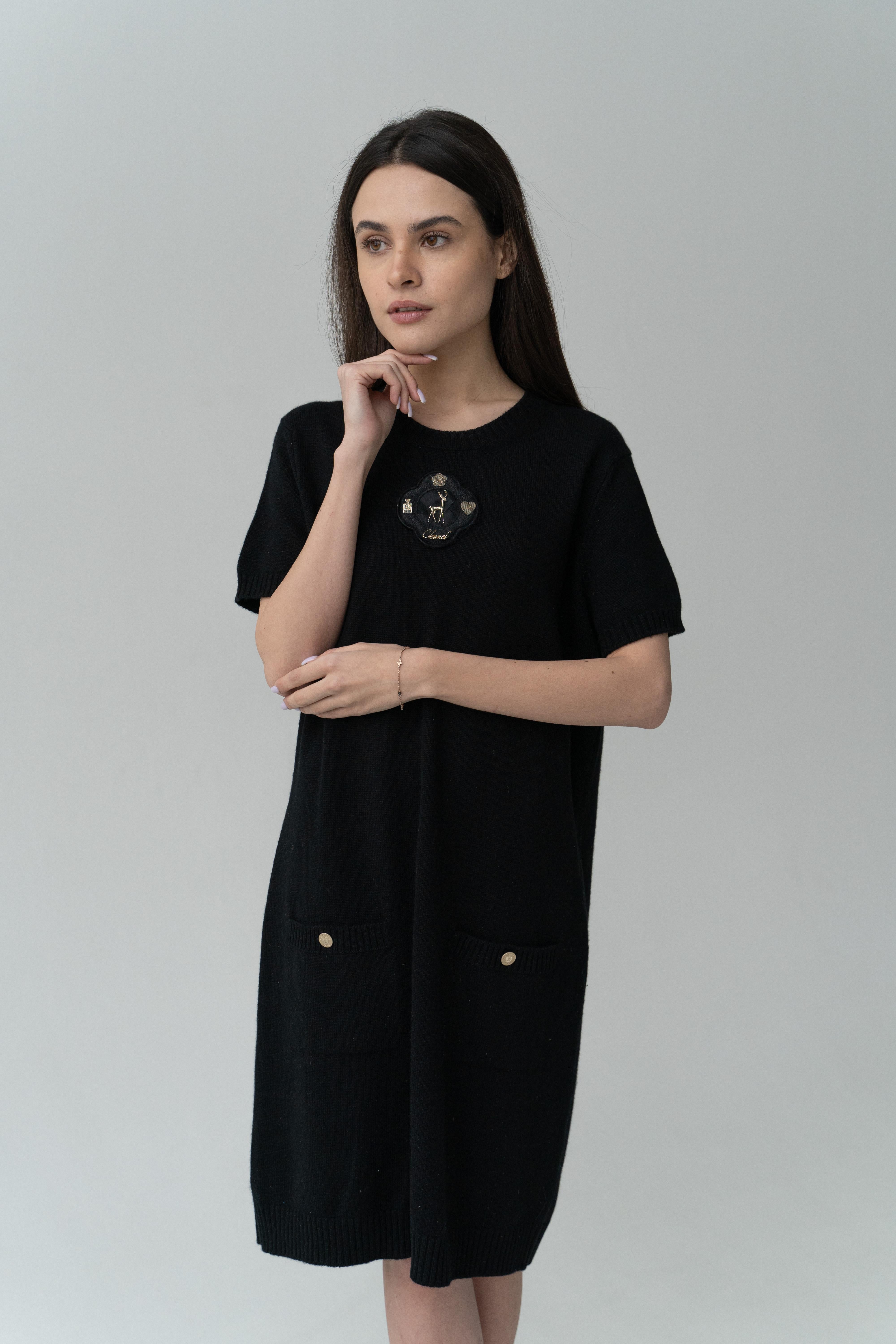 Chanel 2009 09 A & Karl Lagerfeld  Vestido de punto de cachemira negro talla grande Negro en venta